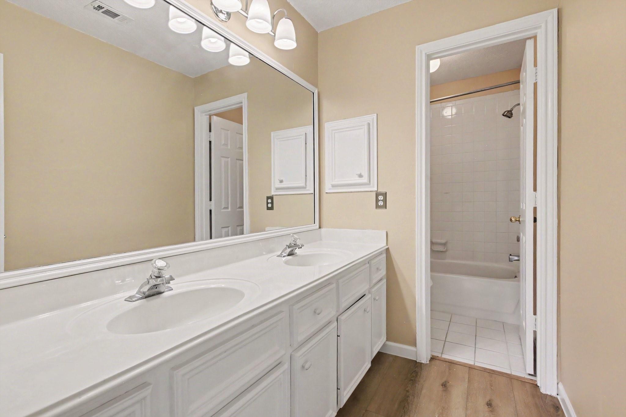 551 Stephen F Austin Drive Property Photo 28