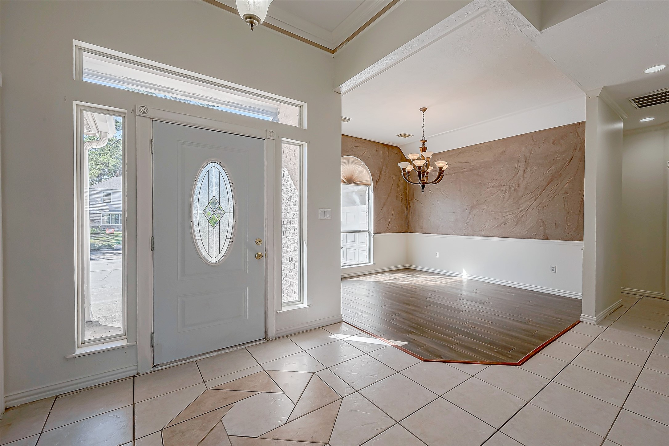 16002 Castletown Park Court Property Photo 6