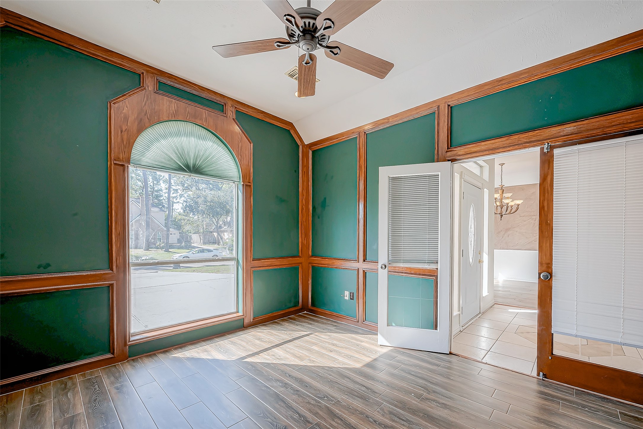 16002 Castletown Park Court Property Photo 7