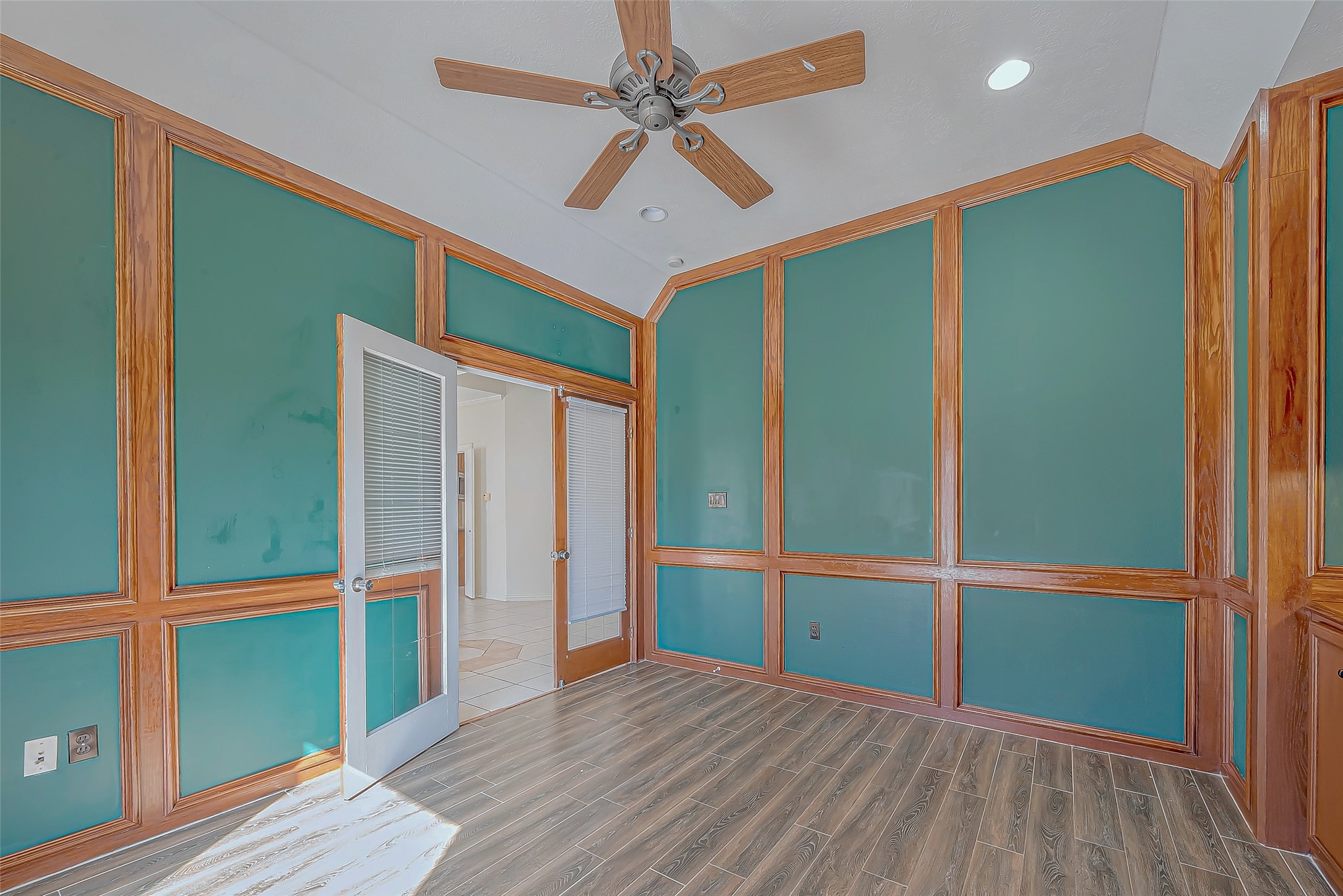 16002 Castletown Park Court Property Photo 8