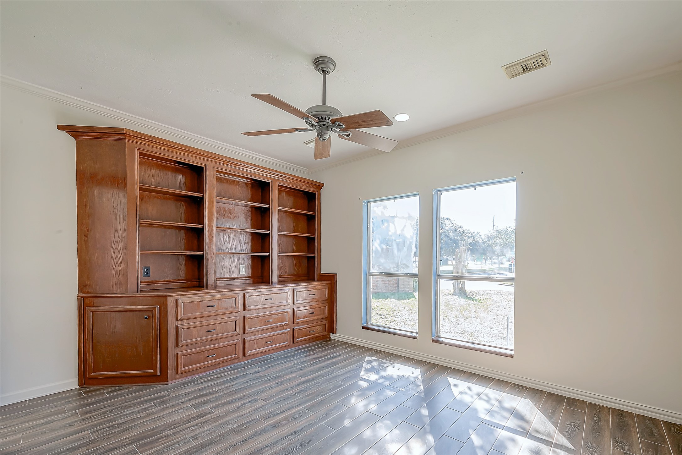 16002 Castletown Park Court Property Photo 25