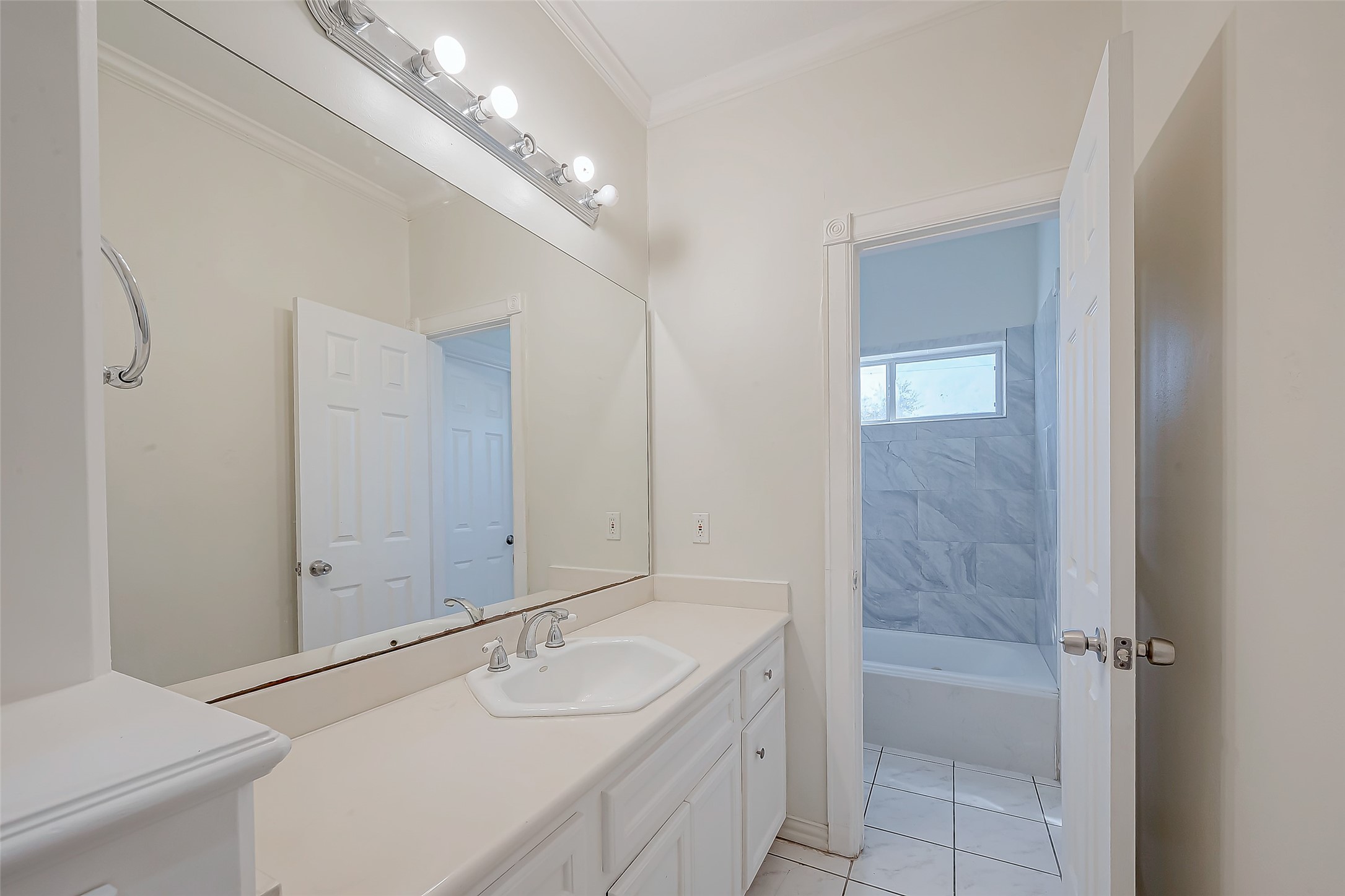 16002 Castletown Park Court Property Photo 31