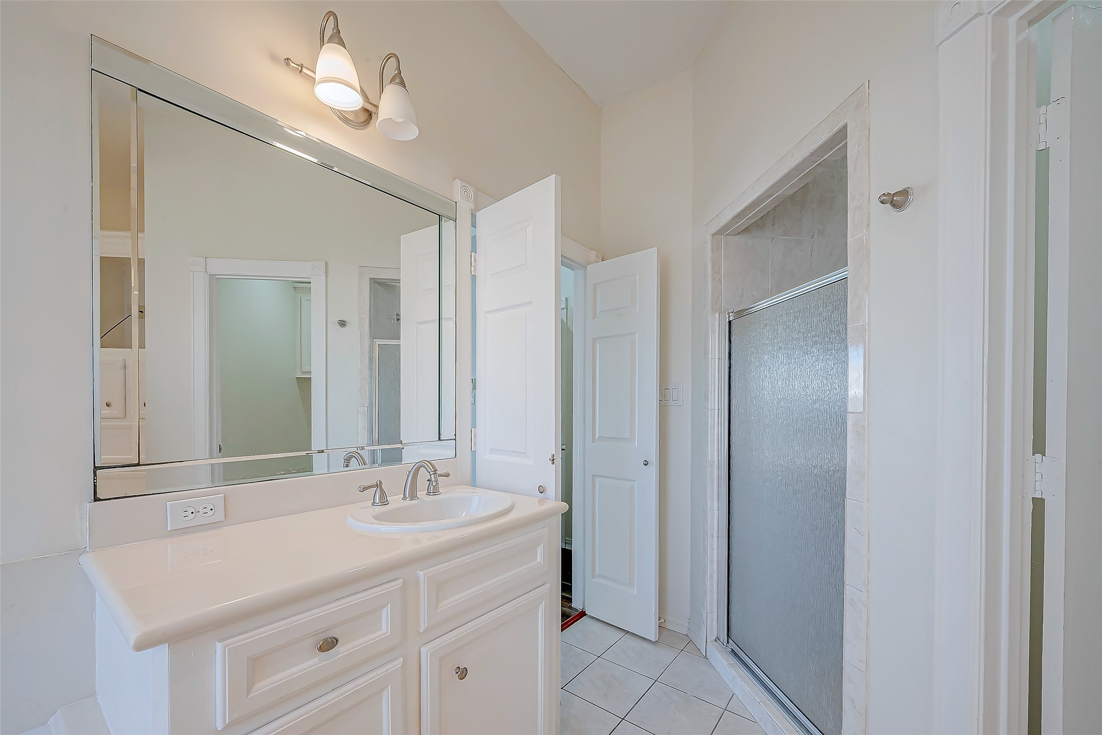 16002 Castletown Park Court Property Photo 37