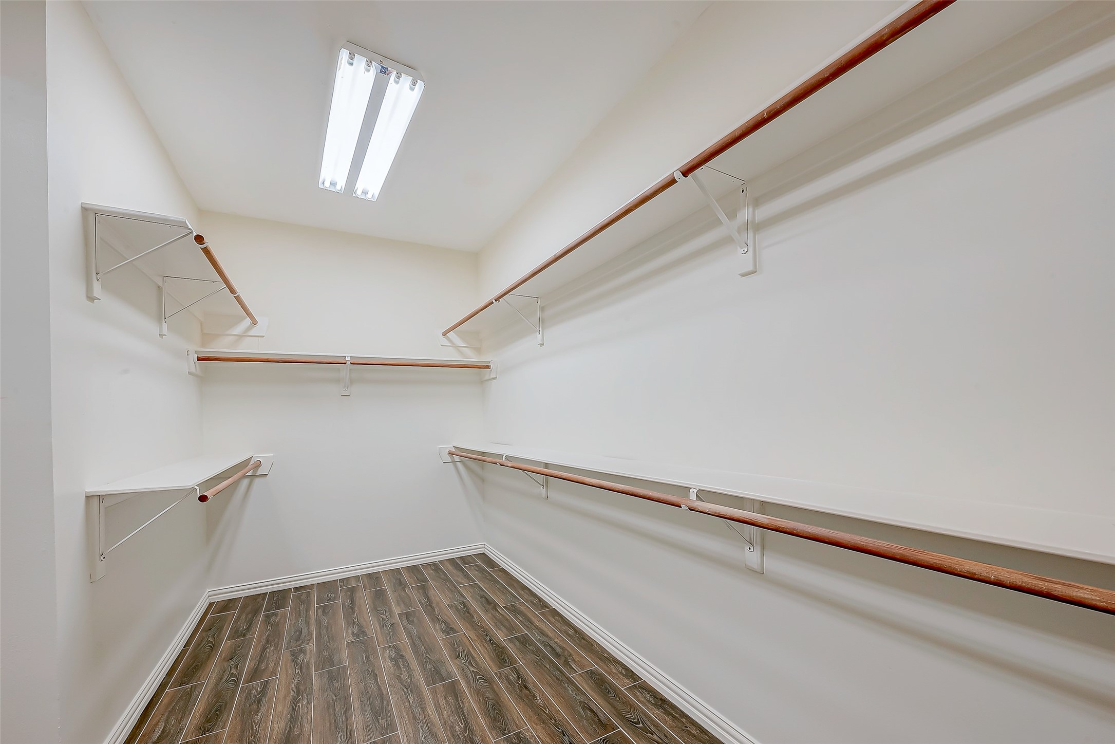 16002 Castletown Park Court Property Photo 38