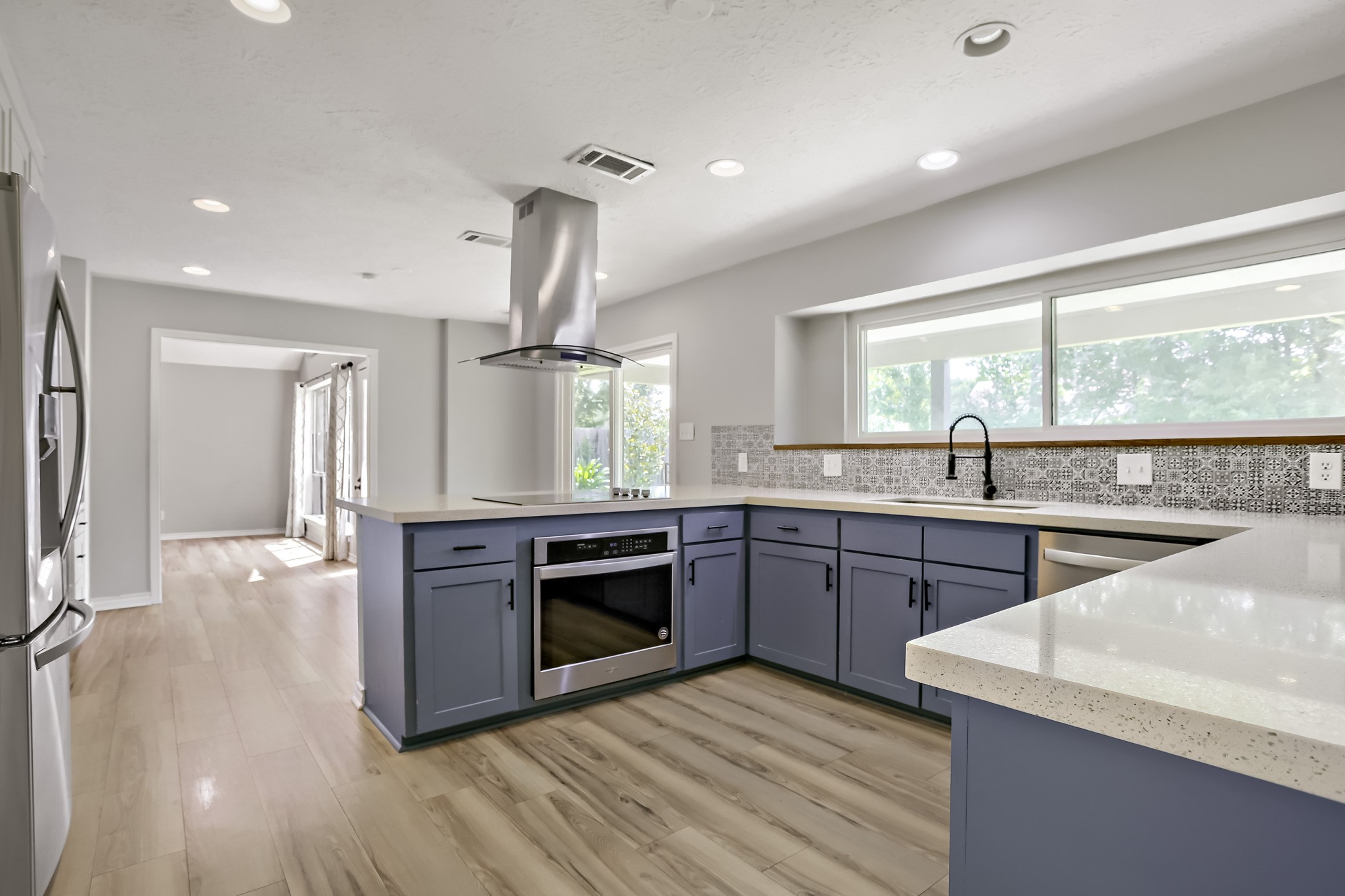 16505 Cornwall Street Property Photo 6