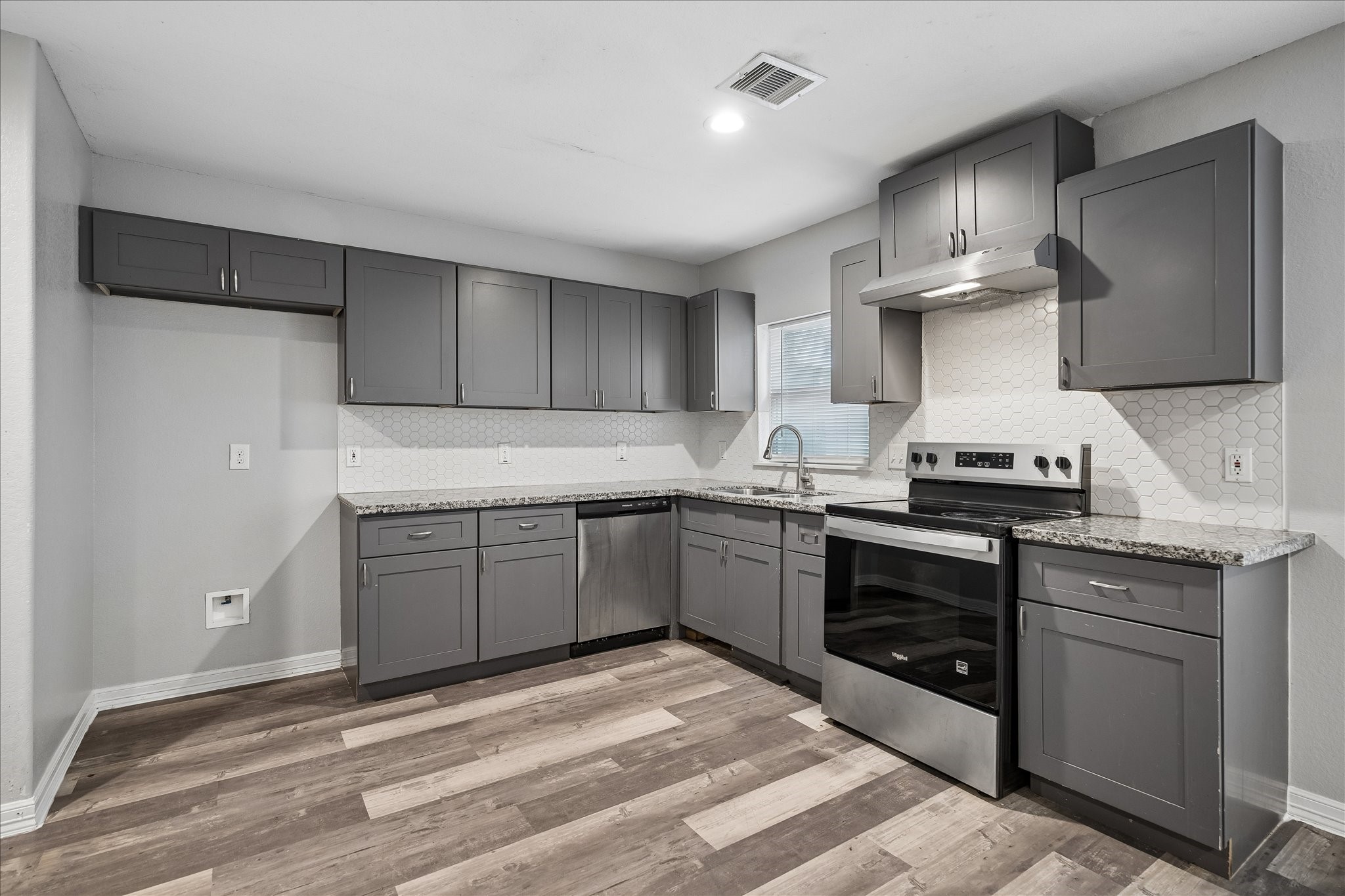1894 Dolly Wright Street Property Photo 6