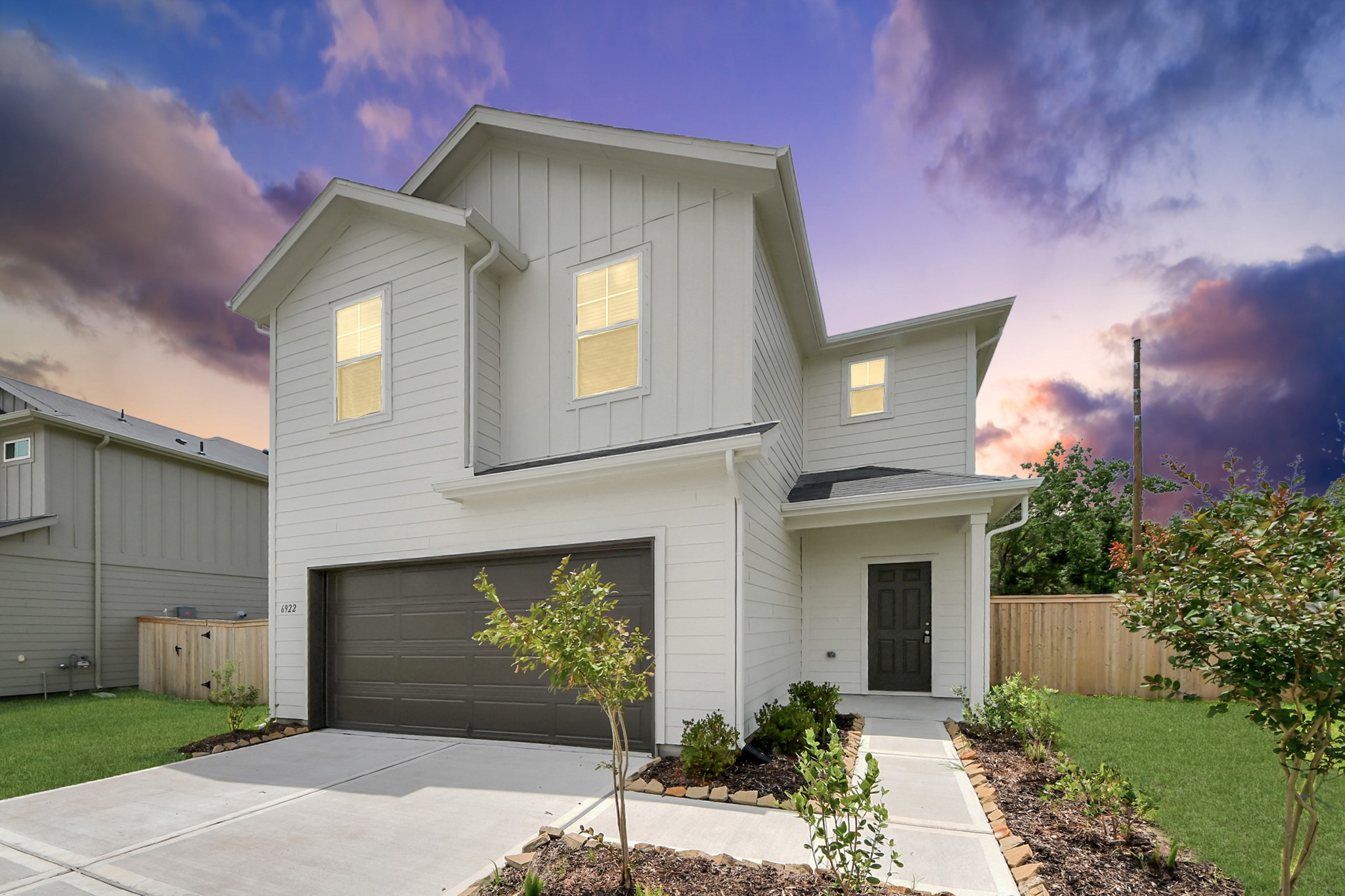 6922 Bens Landing Property Photo 1