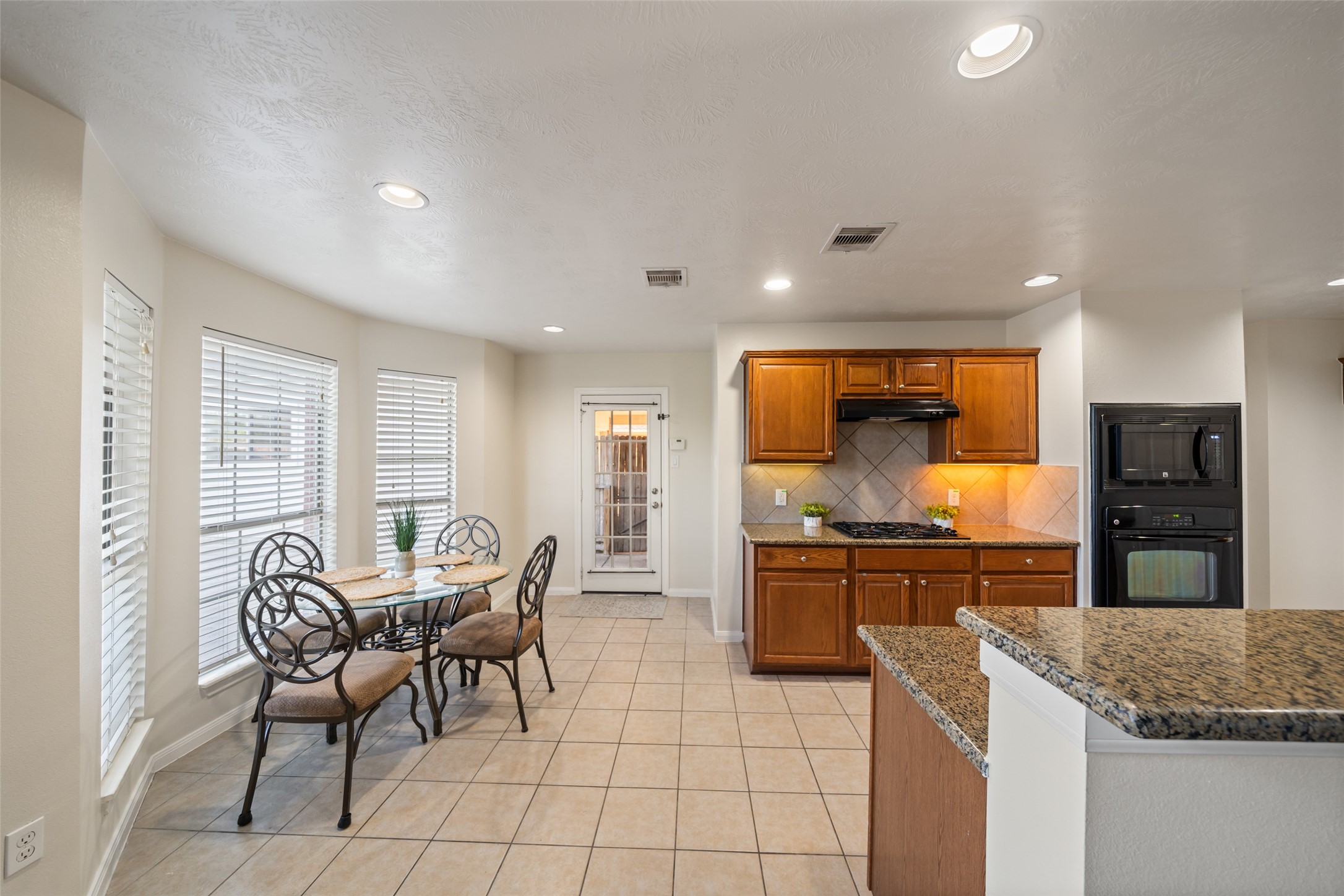 3223 Longhorn Circle Property Photo 5