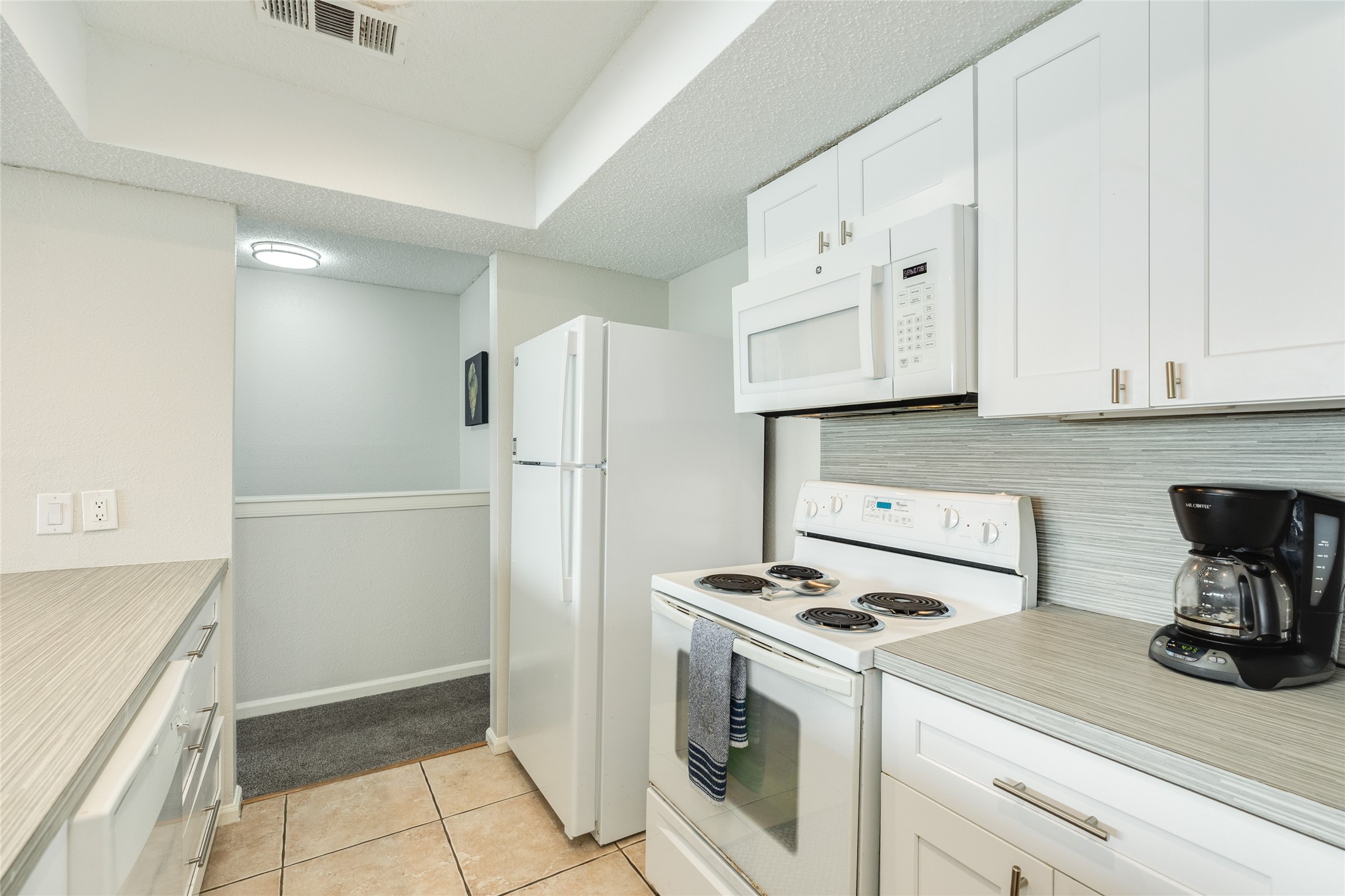19 Dana Drive A Property Photo 9