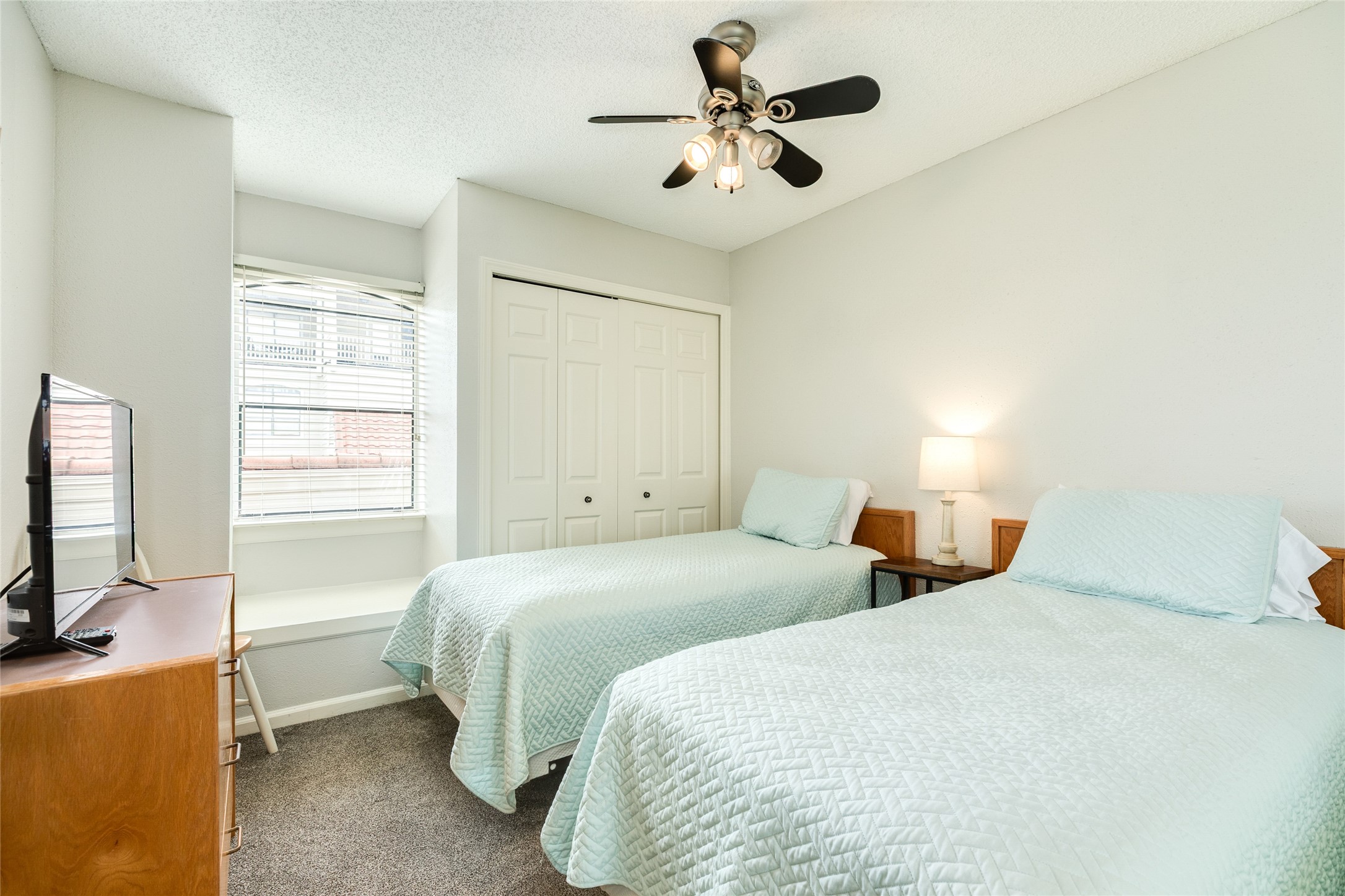 19 Dana Drive A Property Photo 11