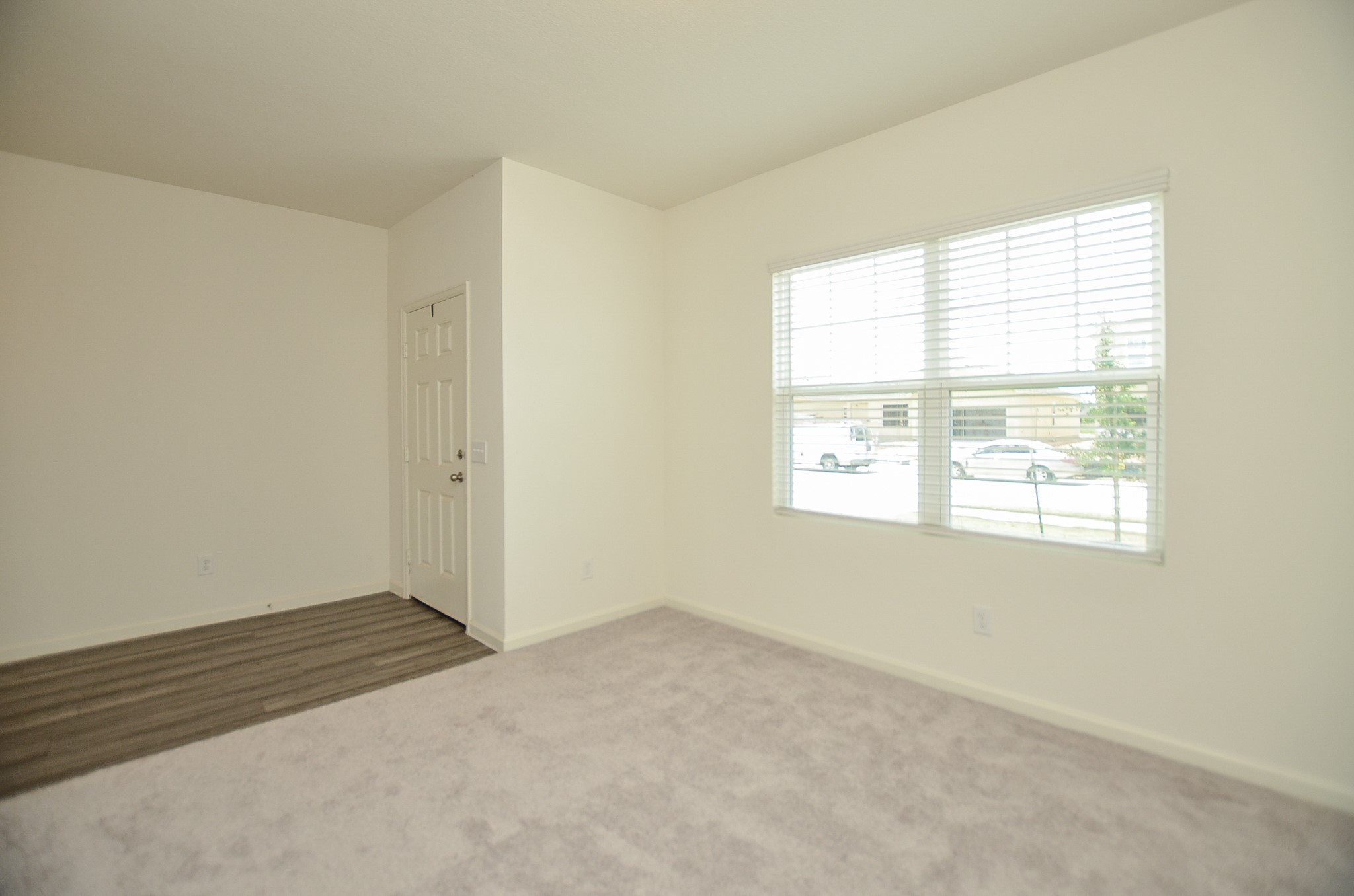 1025 Long Bay Ct Property Photo 10