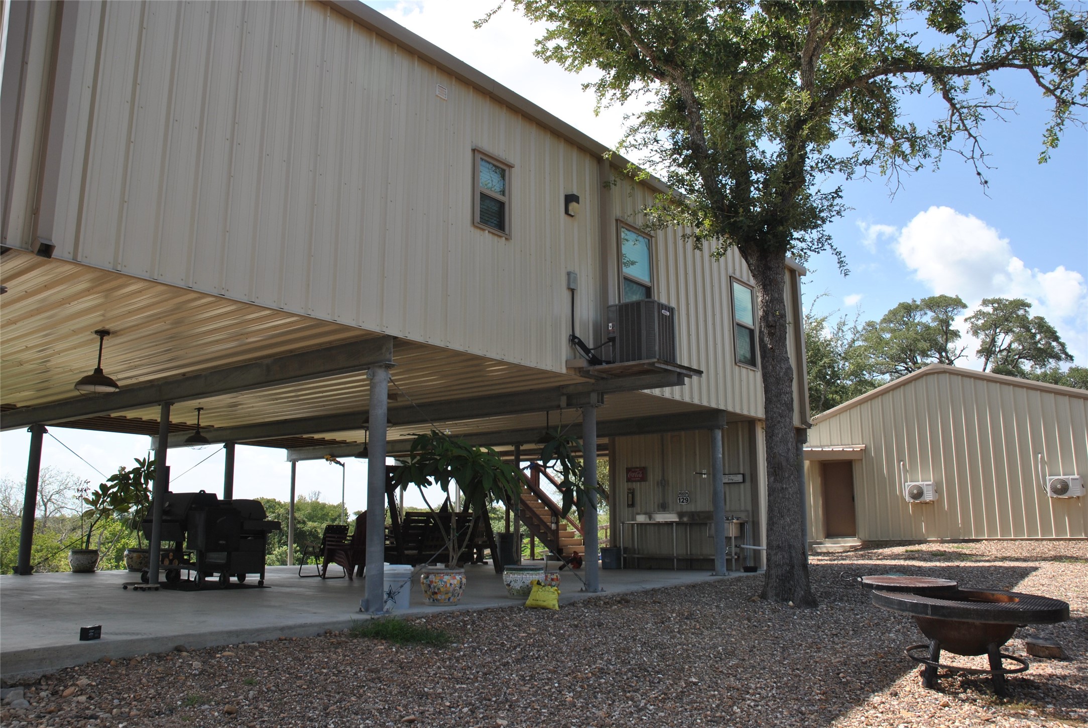 17377 Highway 87 N Property Photo 13