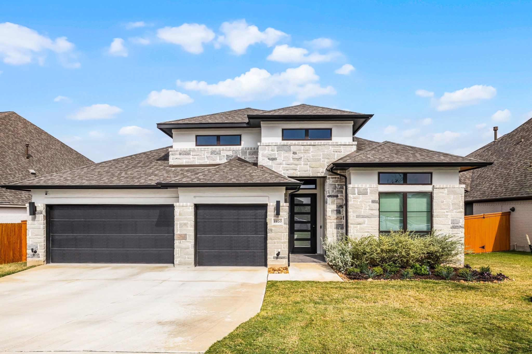 142- New Braunfels Real Estate Listings Main Image