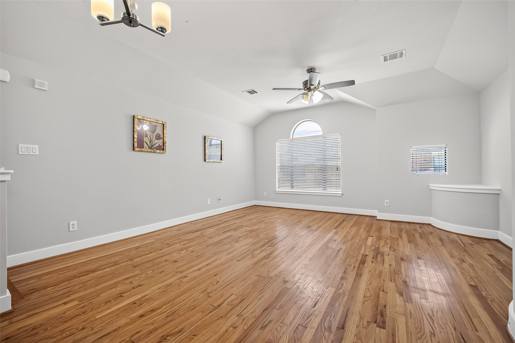 5941 South Loop E 503 Property Photo 11