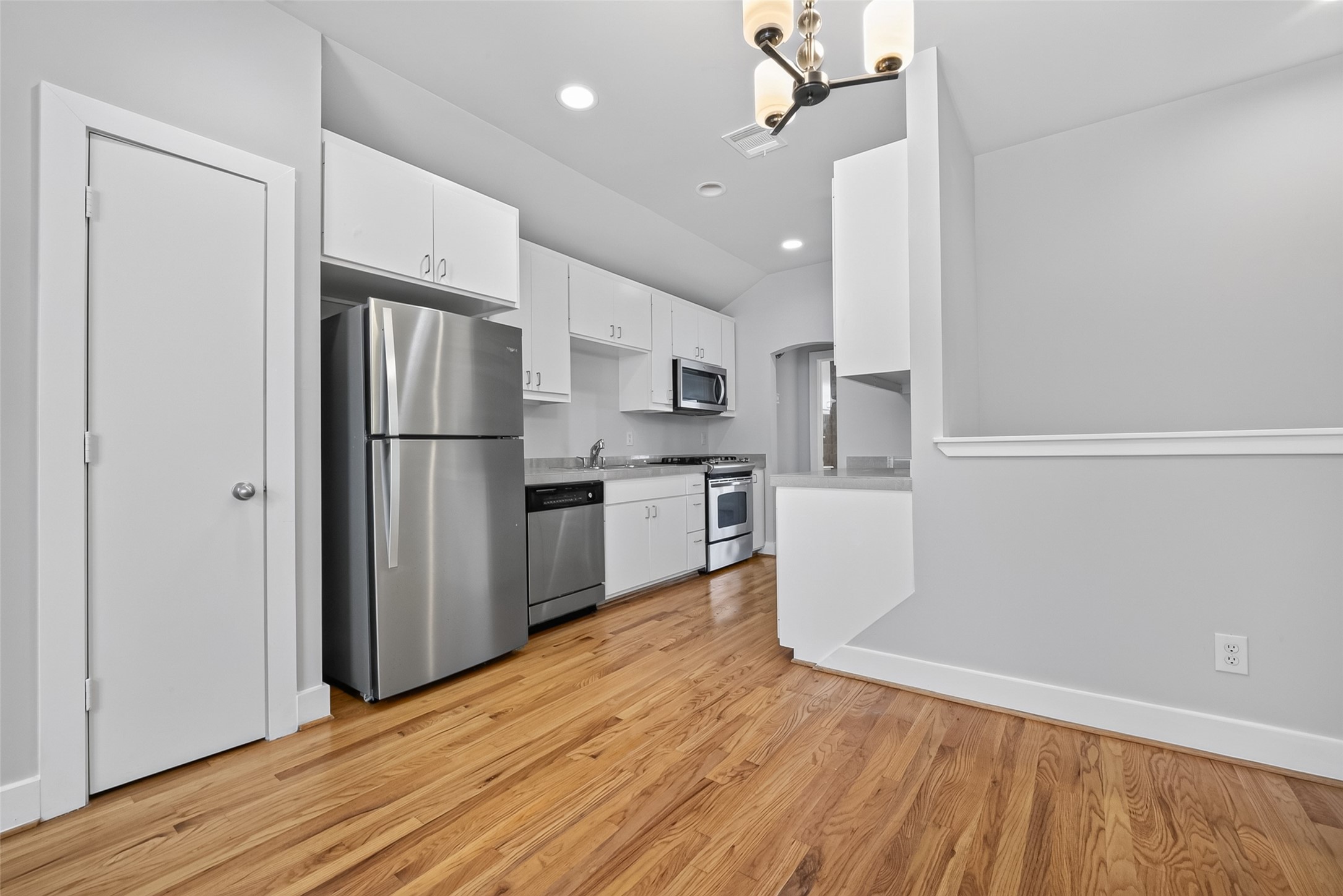 5941 South Loop E 503 Property Photo 12