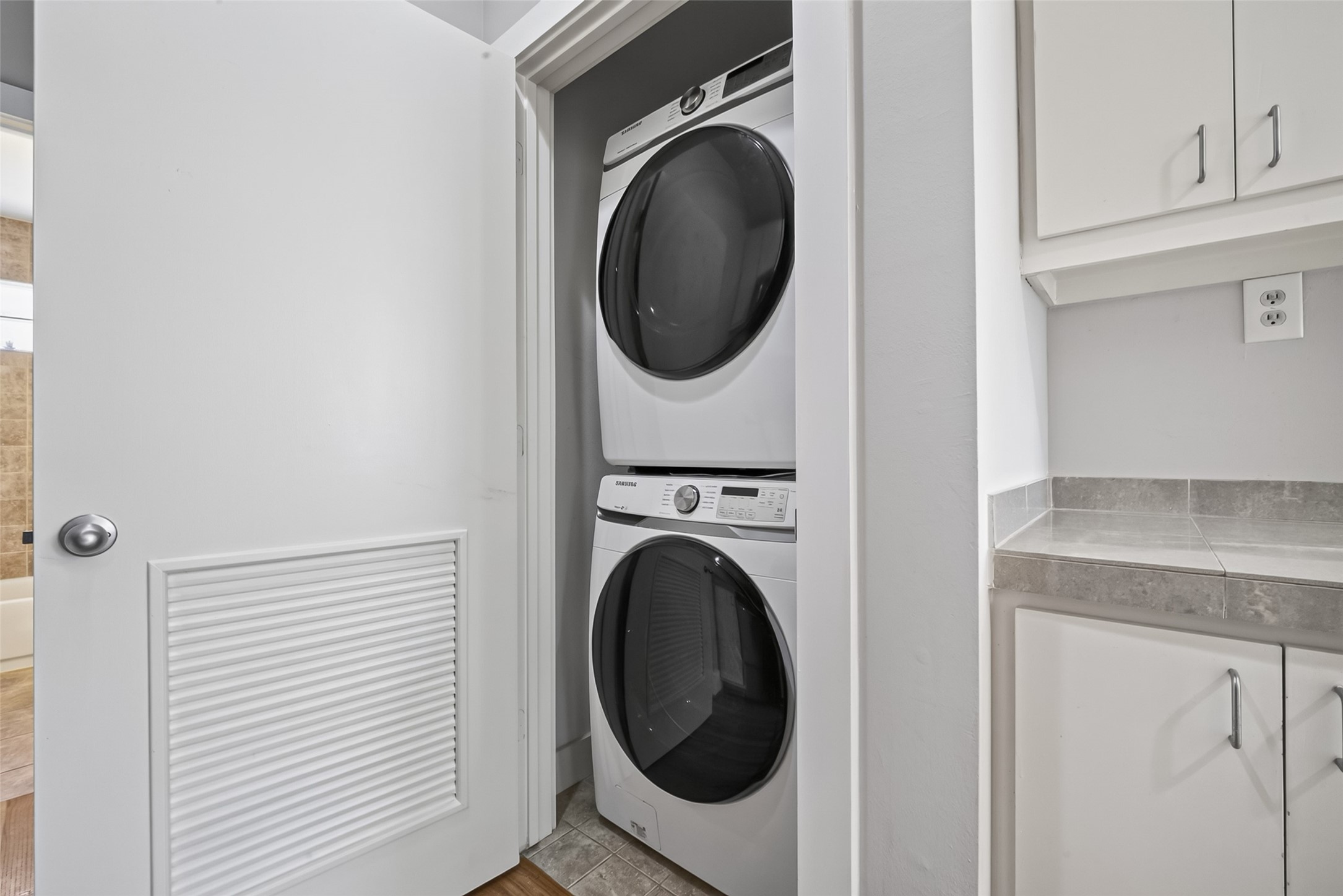5941 South Loop E 503 Property Photo 18