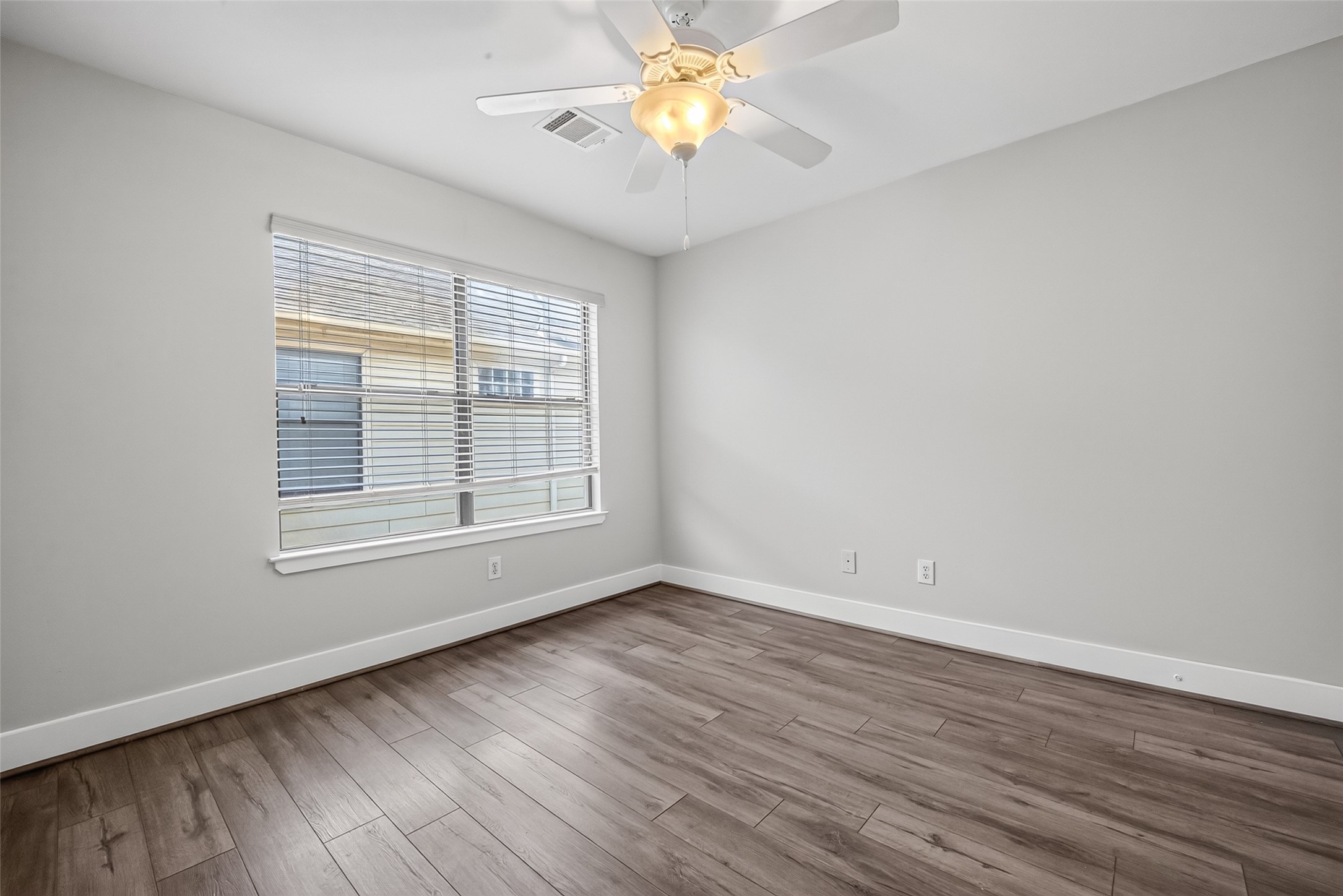 5941 South Loop E 503 Property Photo 26