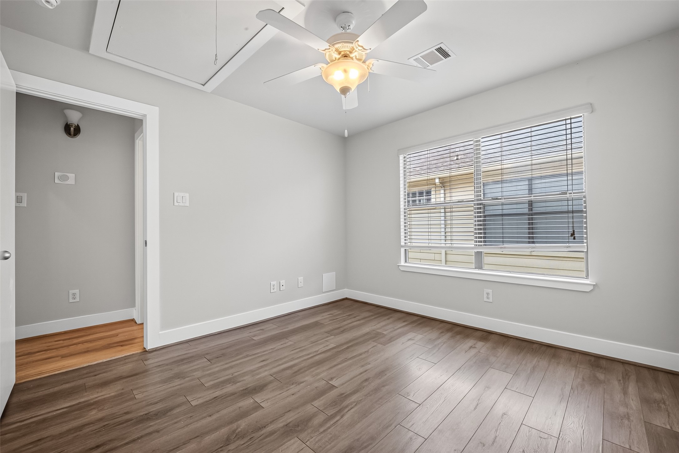 5941 South Loop E 503 Property Photo 29