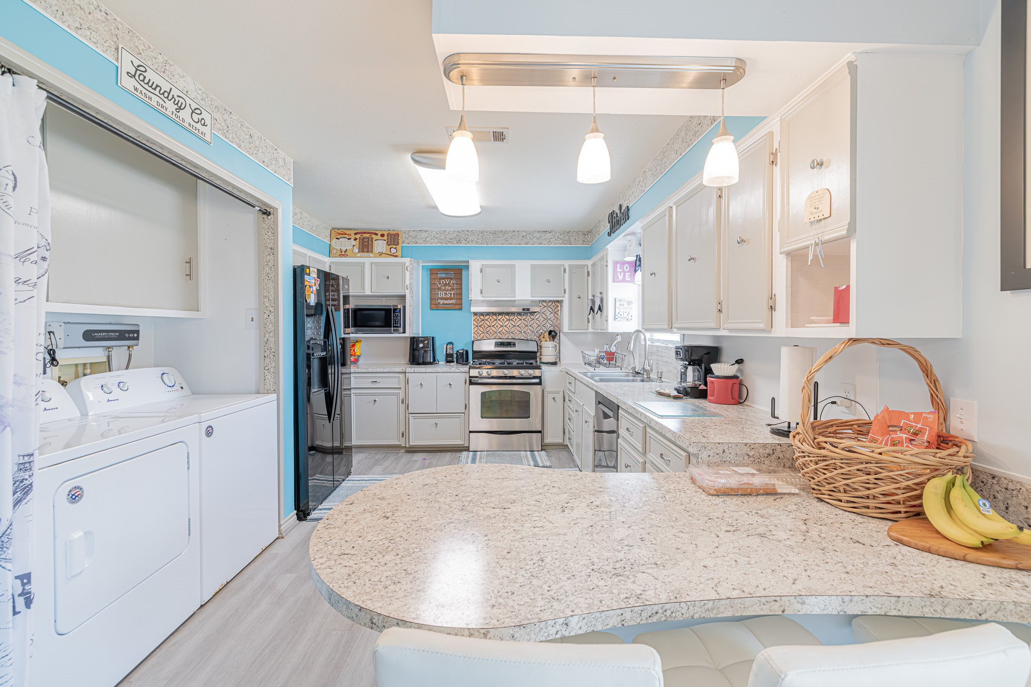 321 Ling Street Property Photo 16
