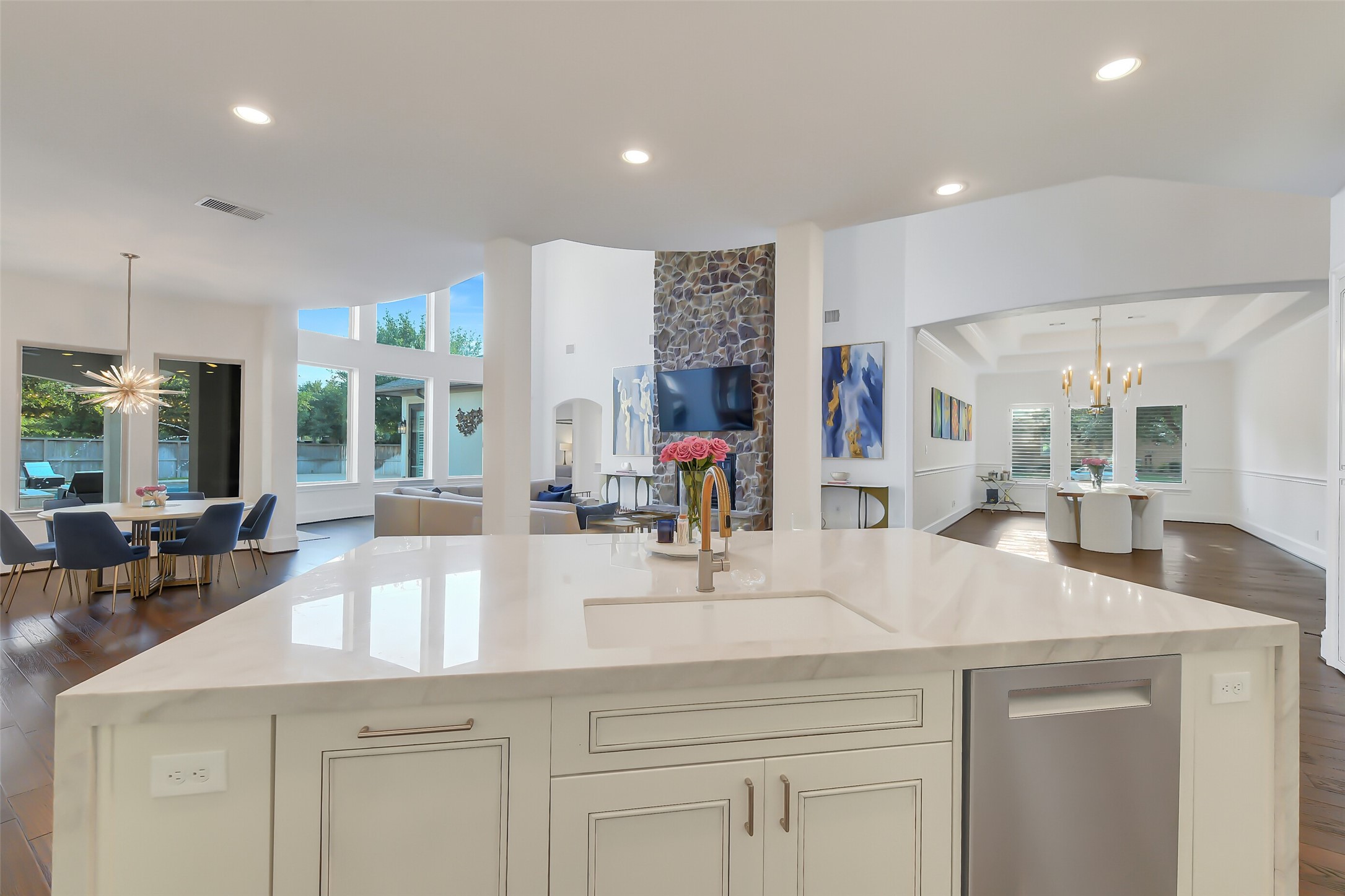 27711 Stonehurst Lane Property Photo 13
