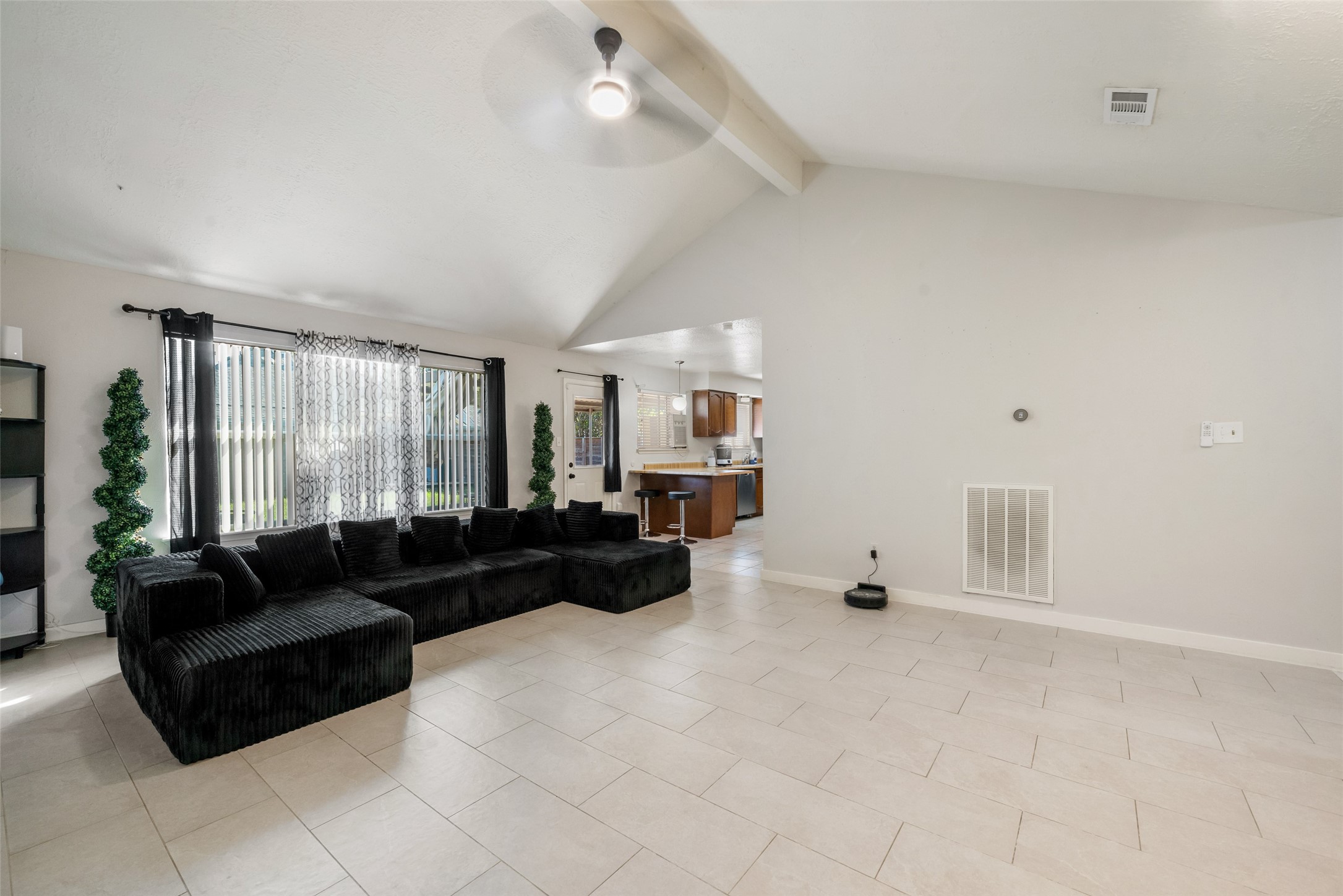 5850 Fallengate Drive Property Photo 4