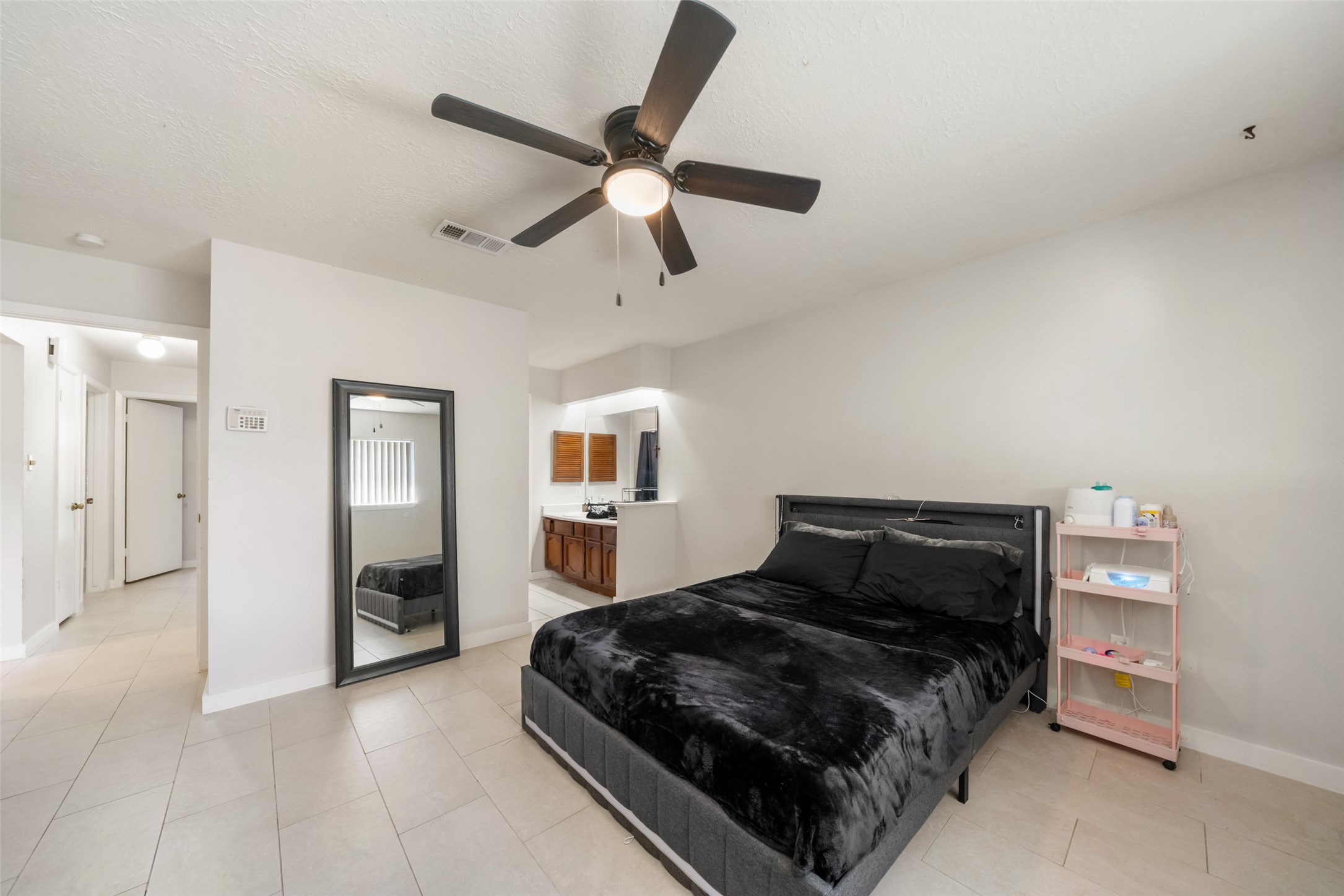5850 Fallengate Drive Property Photo 15