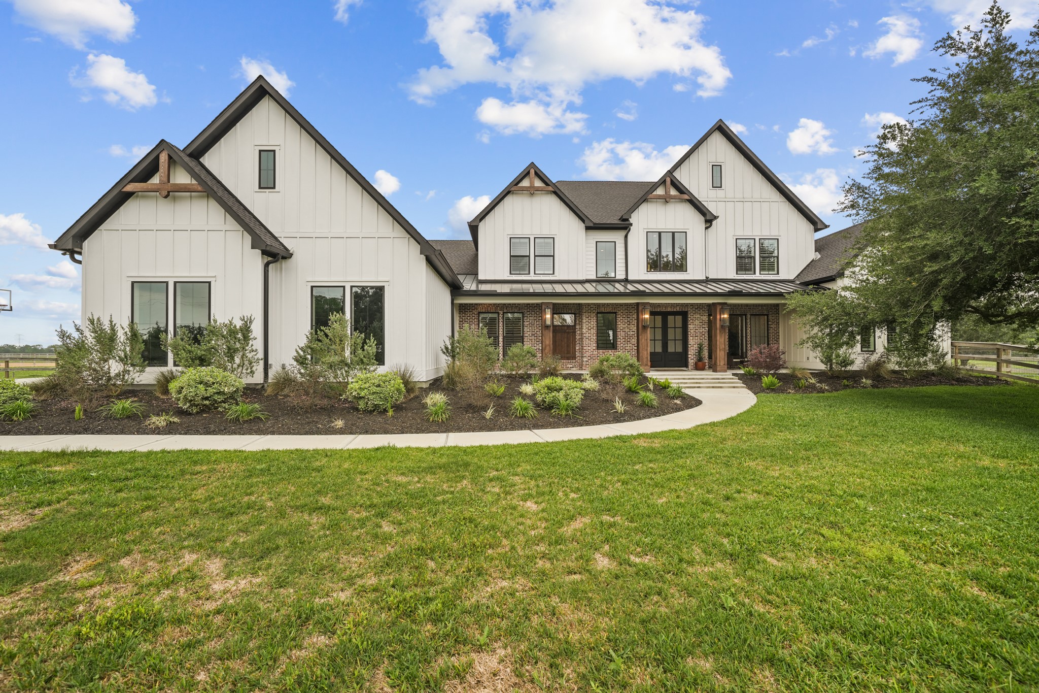1650 Lundy Lane Property Photo