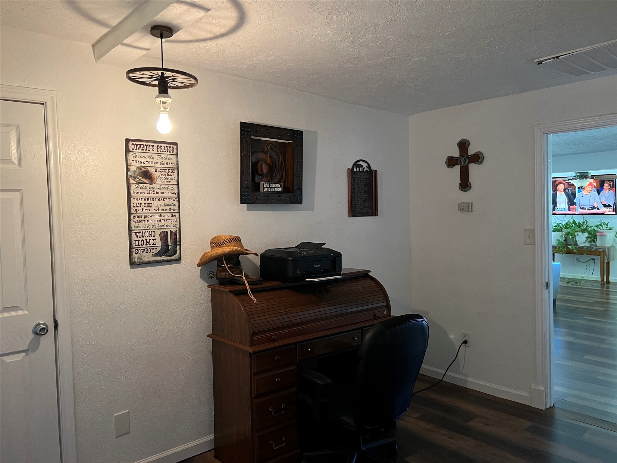 2723 Fm 1010 Road Property Photo 11