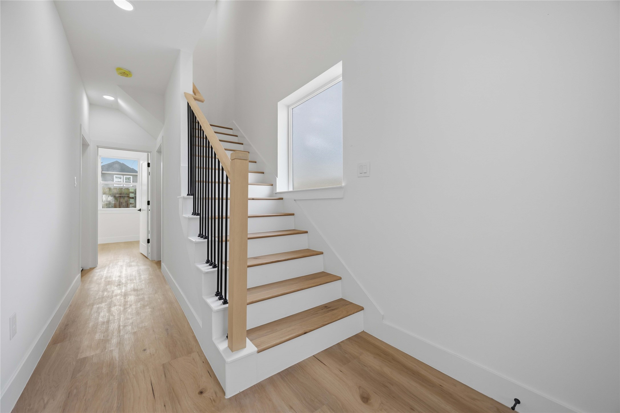 2010 Yates Street Property Photo 5