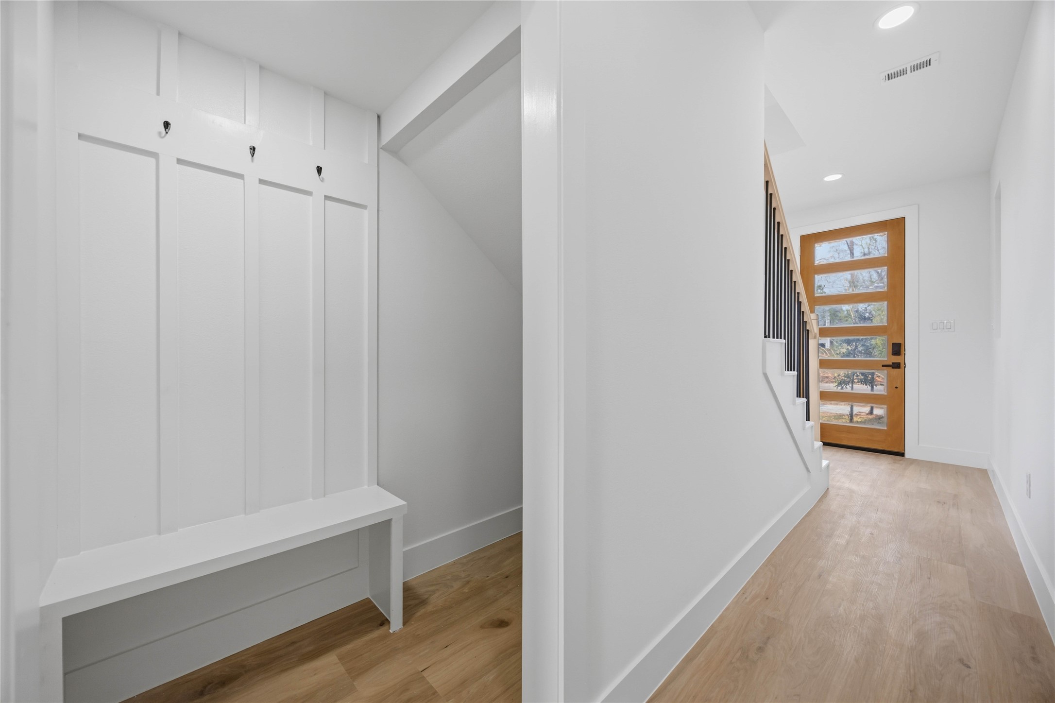 2010 Yates Street Property Photo 6