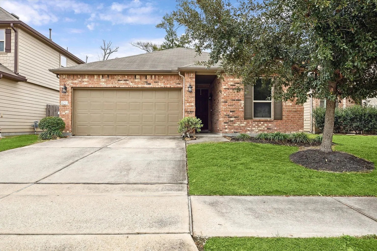 4211 False Cypress Lane Property Photo