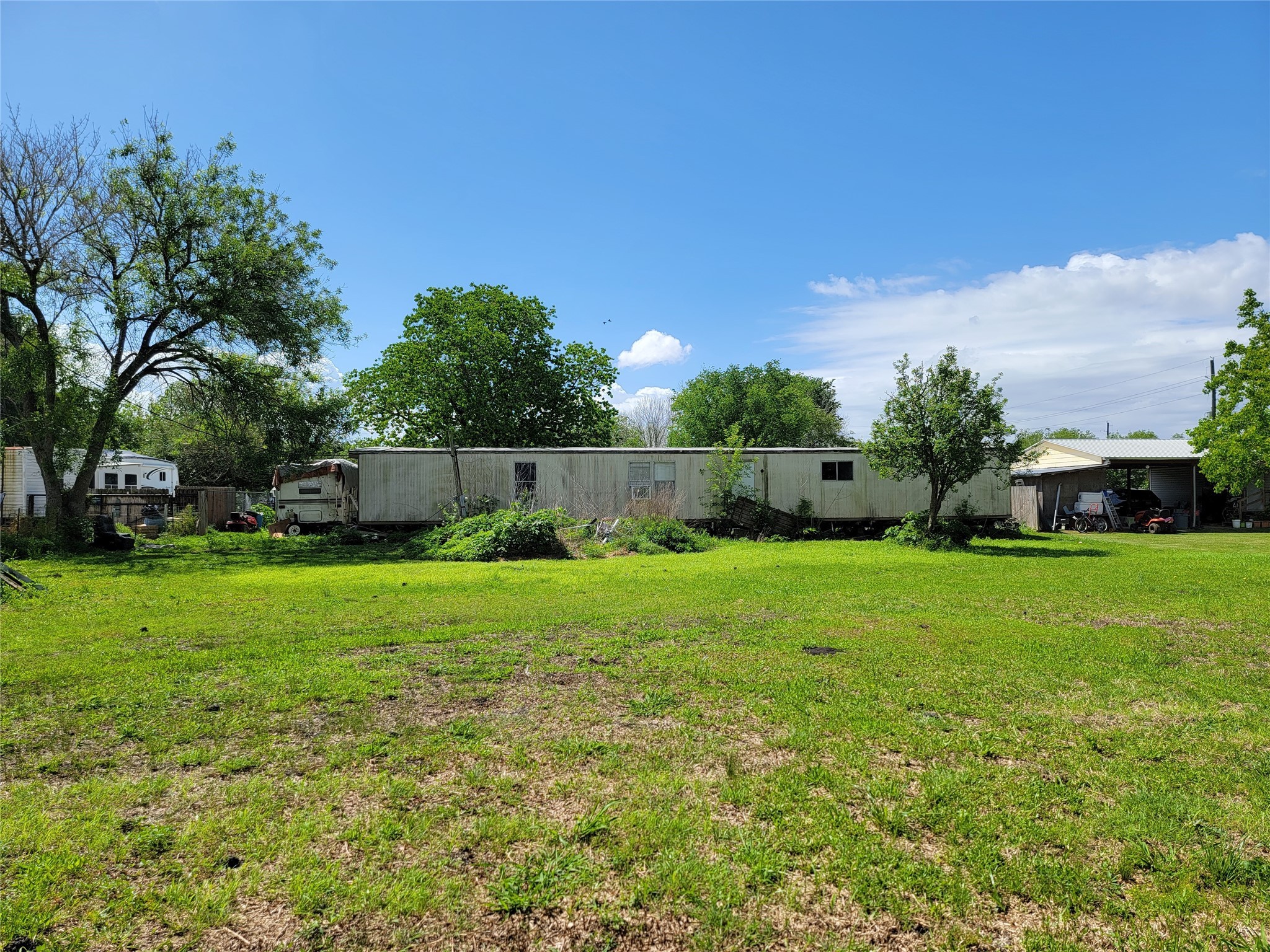 2211 Sweet Bay Street Property Photo 17