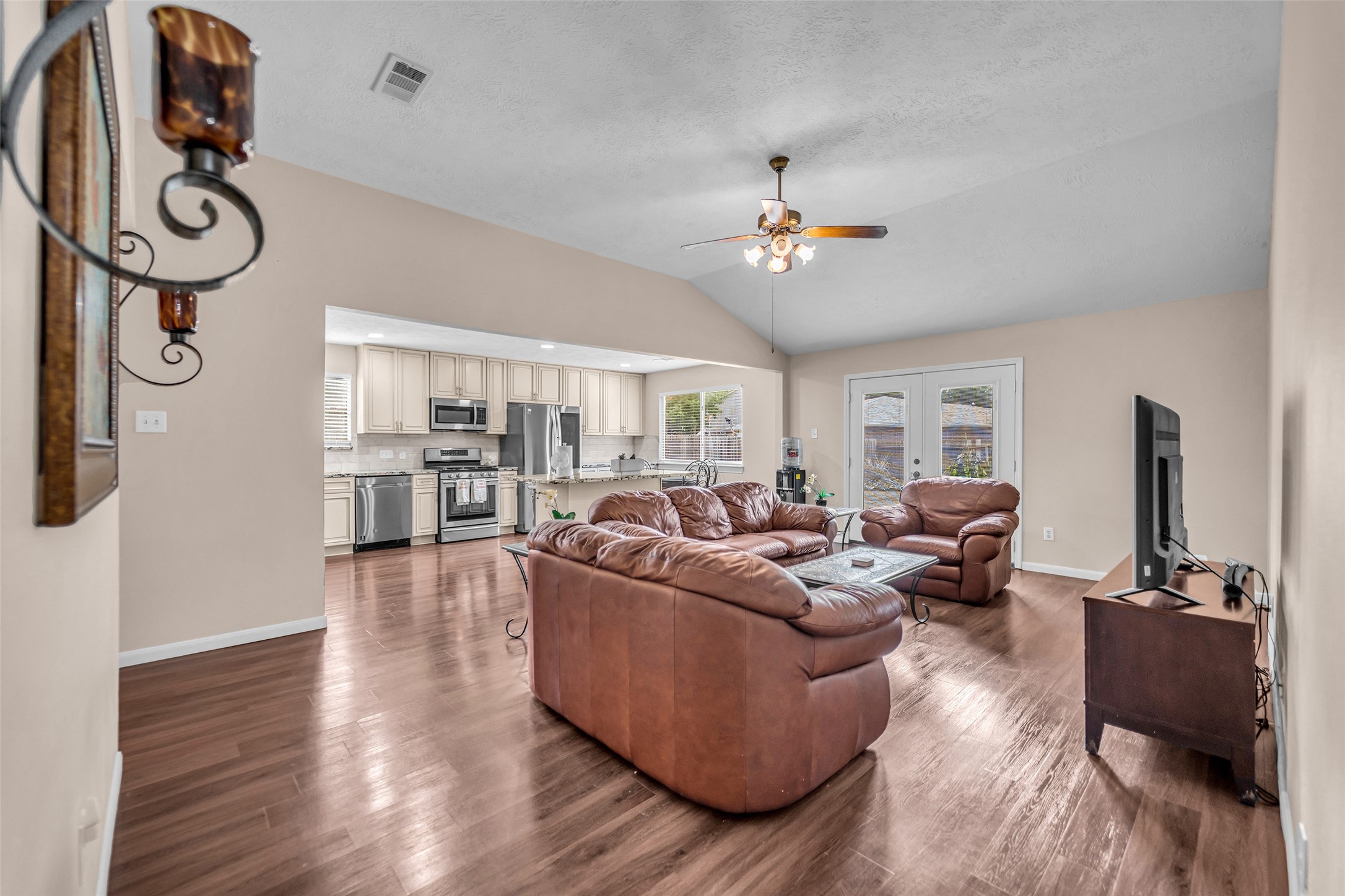 5341 Town Park Boulevard Property Photo 8