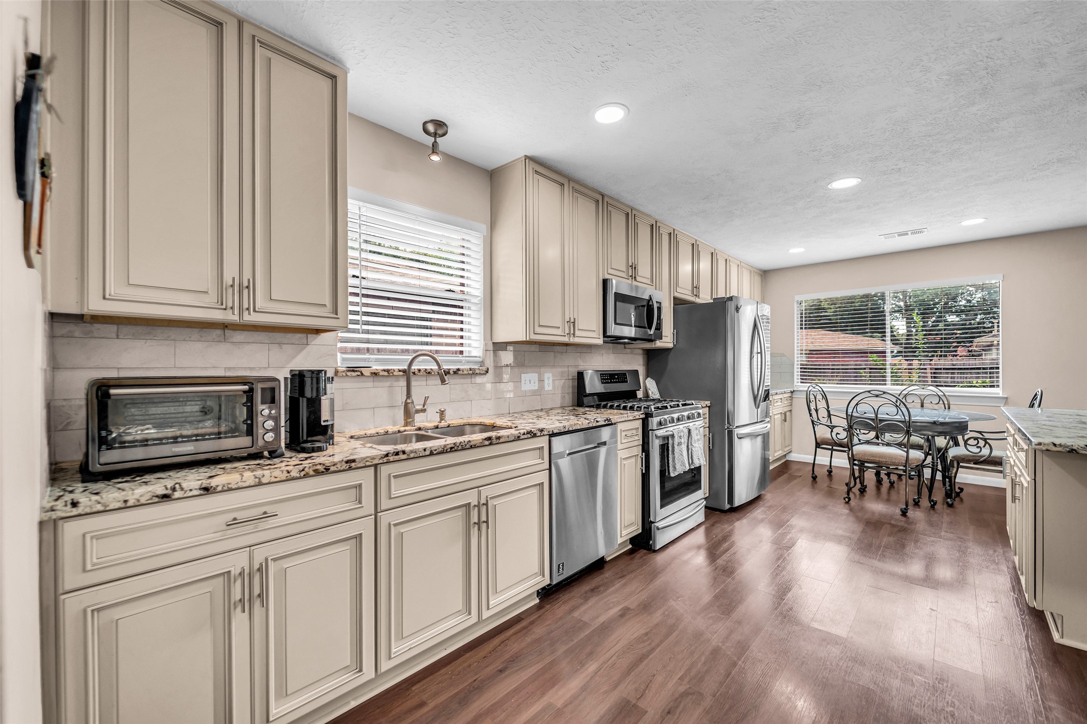 5341 Town Park Boulevard Property Photo 13