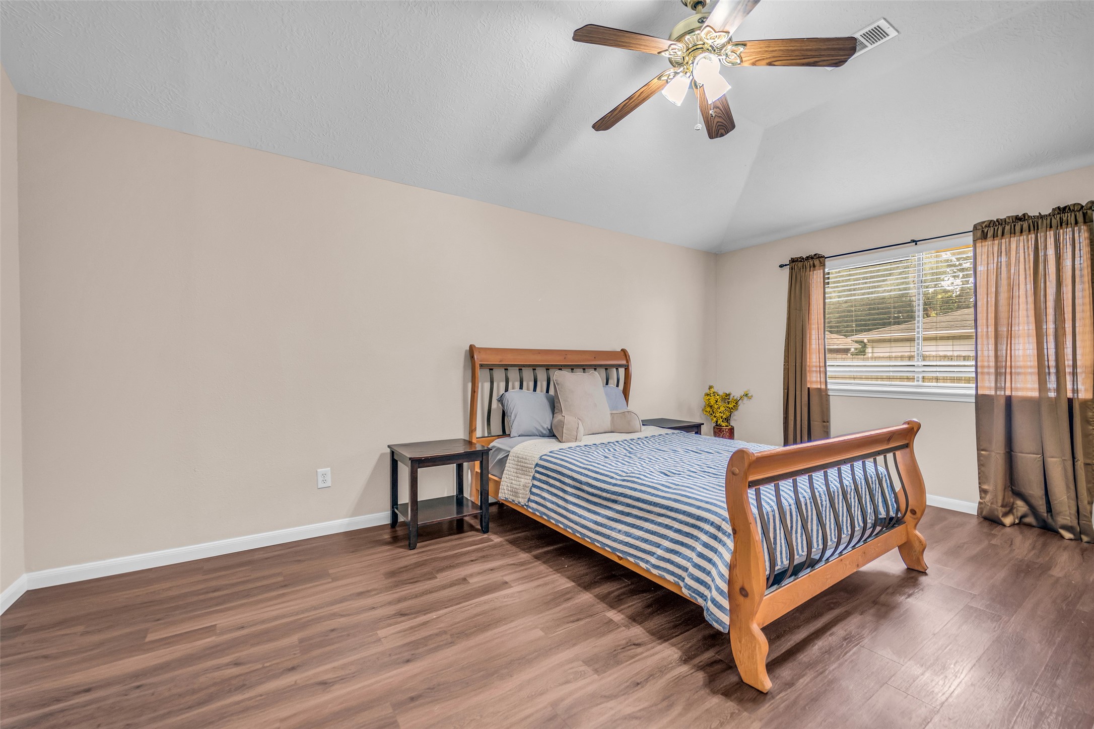 5341 Town Park Boulevard Property Photo 20
