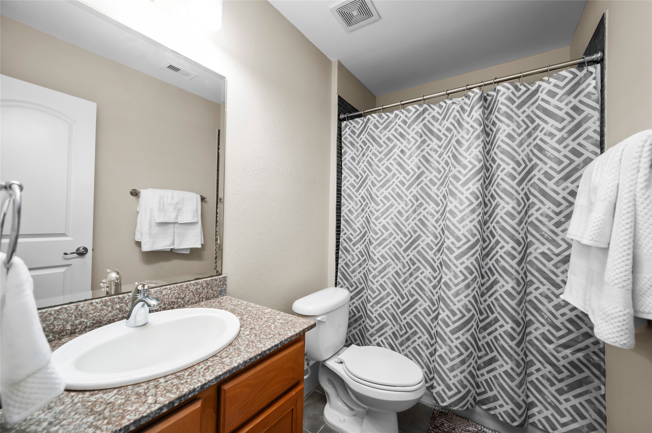 3501 Chenevert Street 22 Property Photo 15