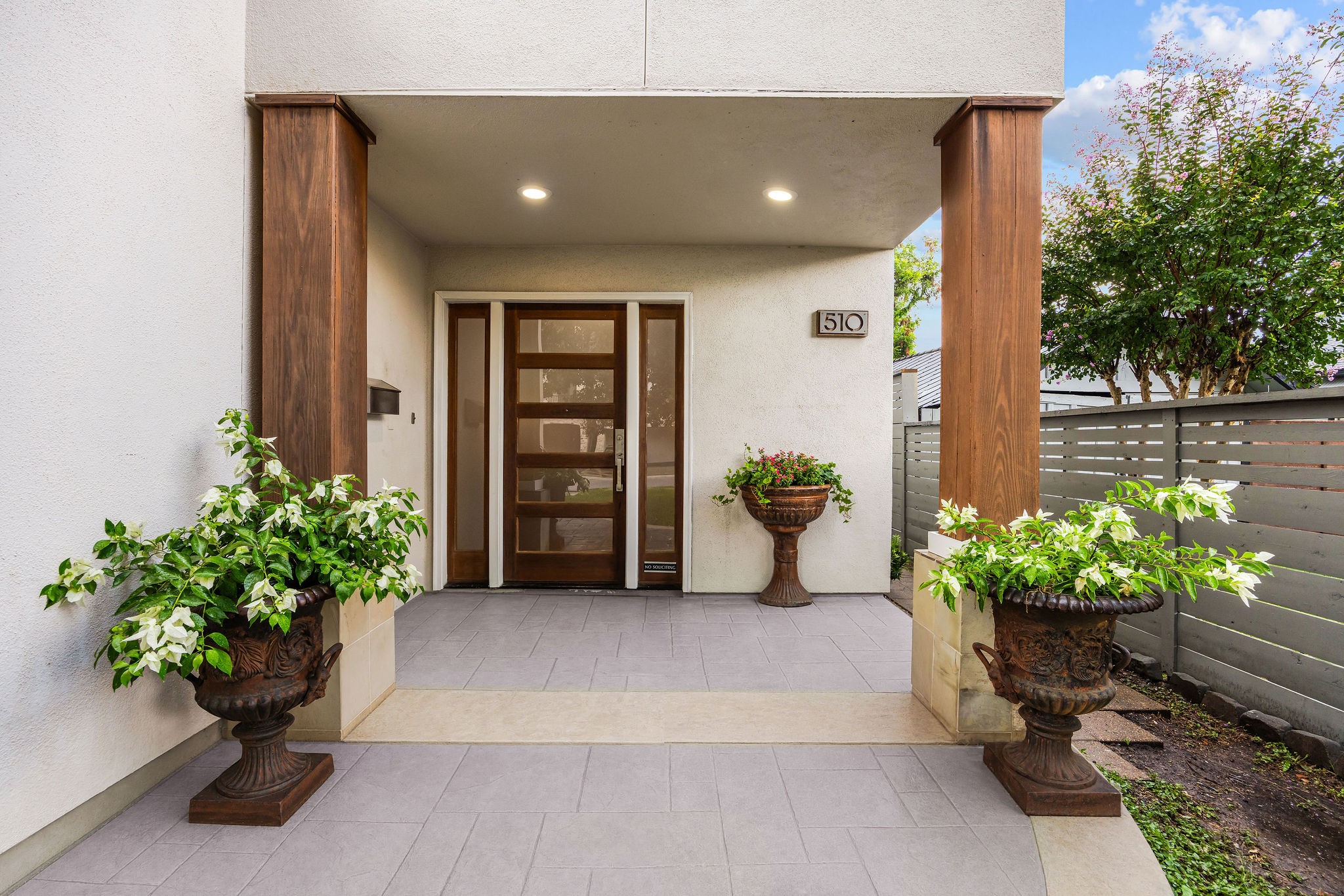 510 Birdsall Street Property Photo 2