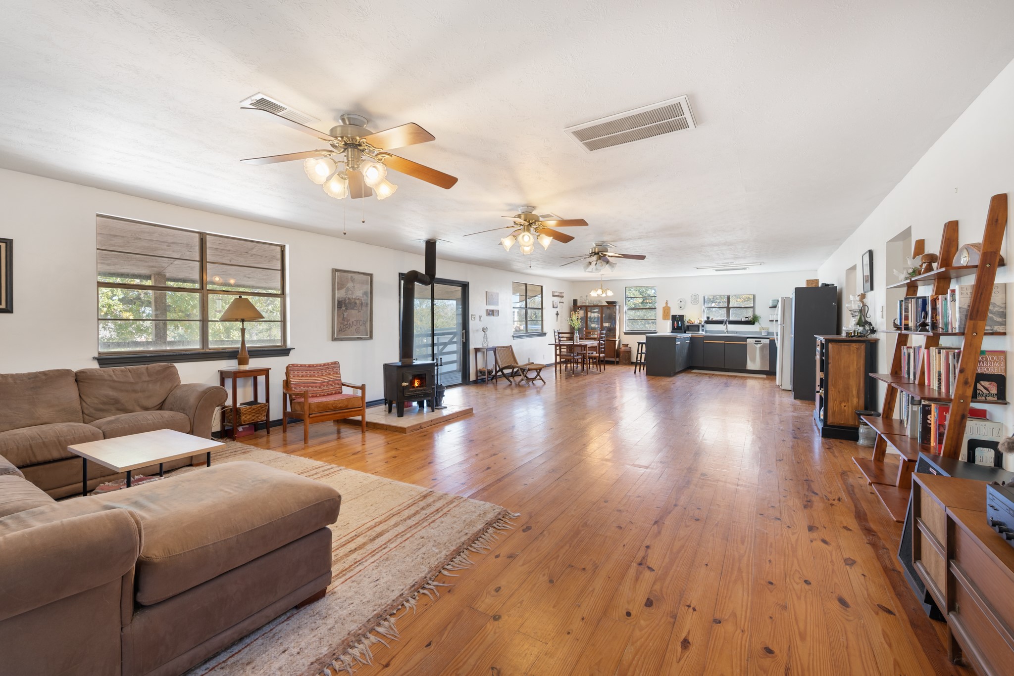 110 Birch Forest Drive Property Photo 8