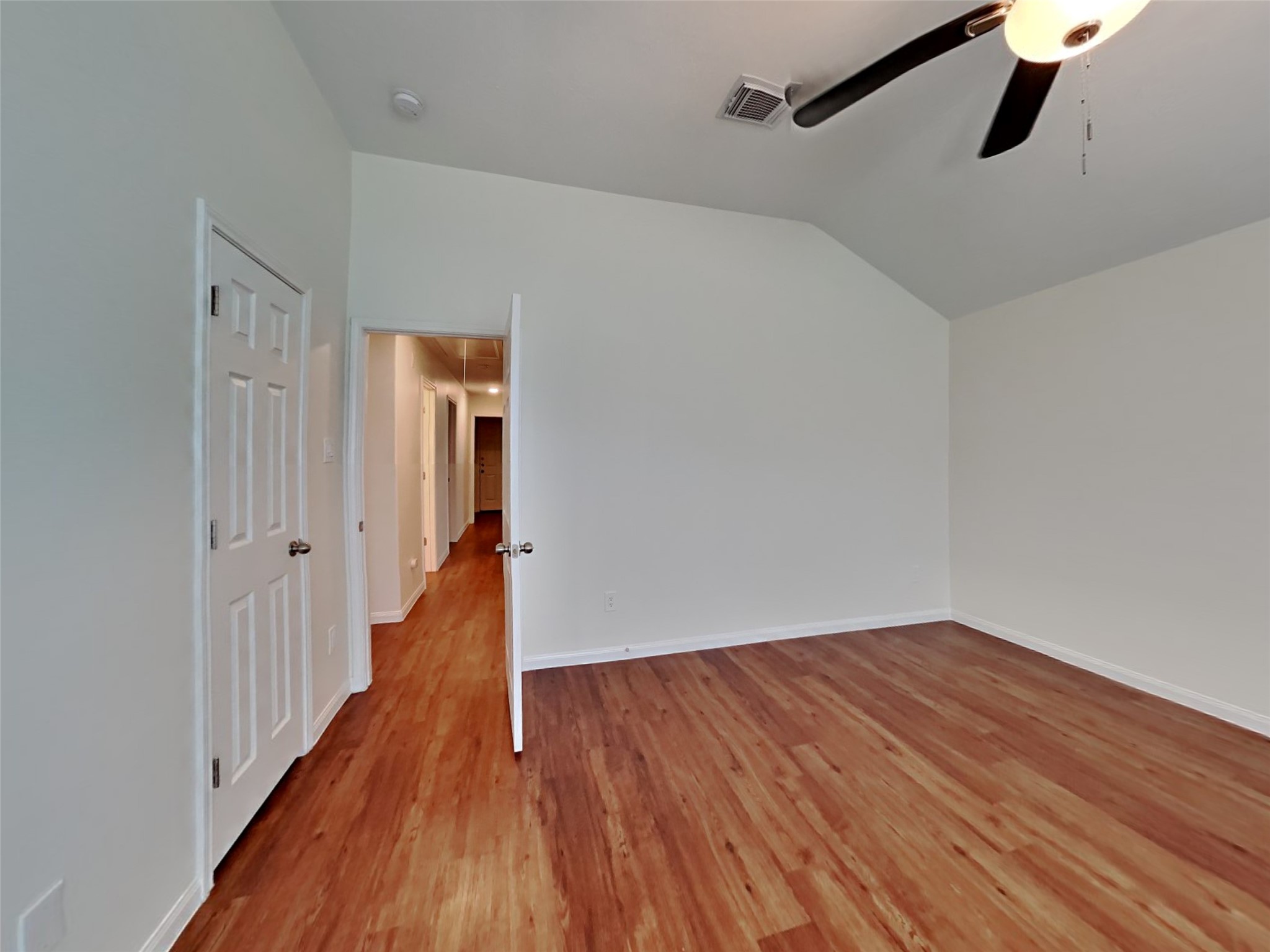 3906 Hawthorne Glen Court Property Photo 7