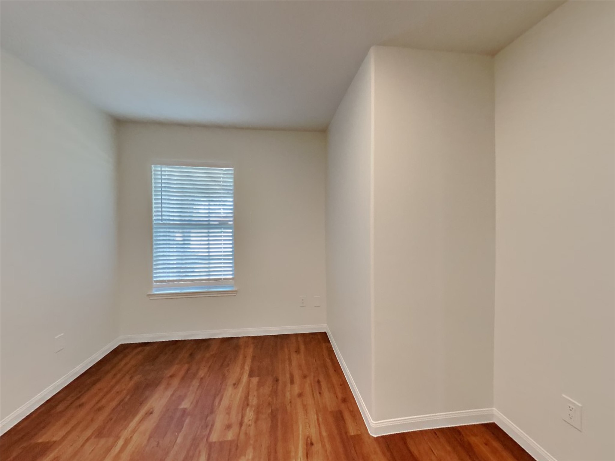 3906 Hawthorne Glen Court Property Photo 12