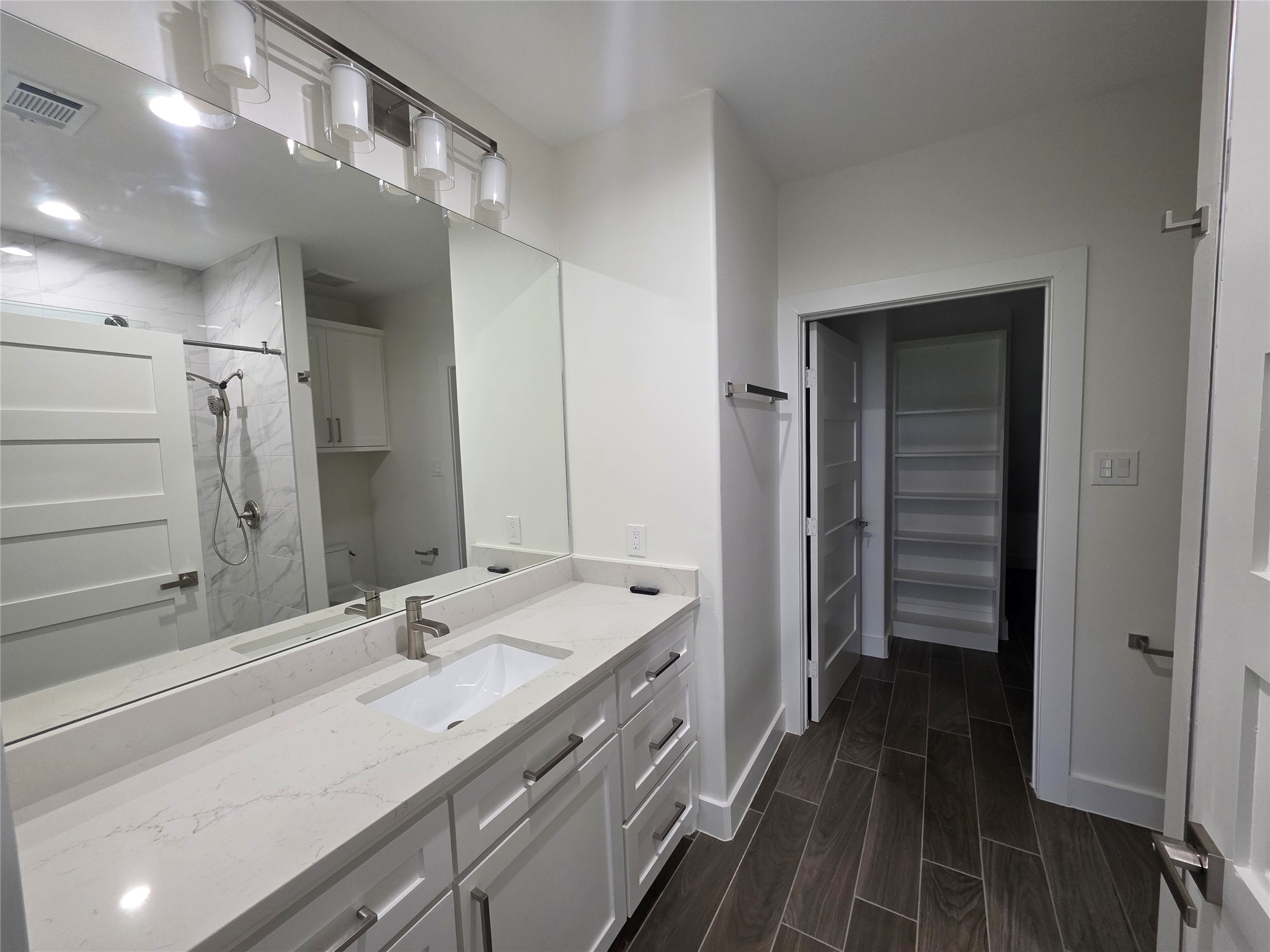 12255 Trail Hollow Drive Property Photo 9