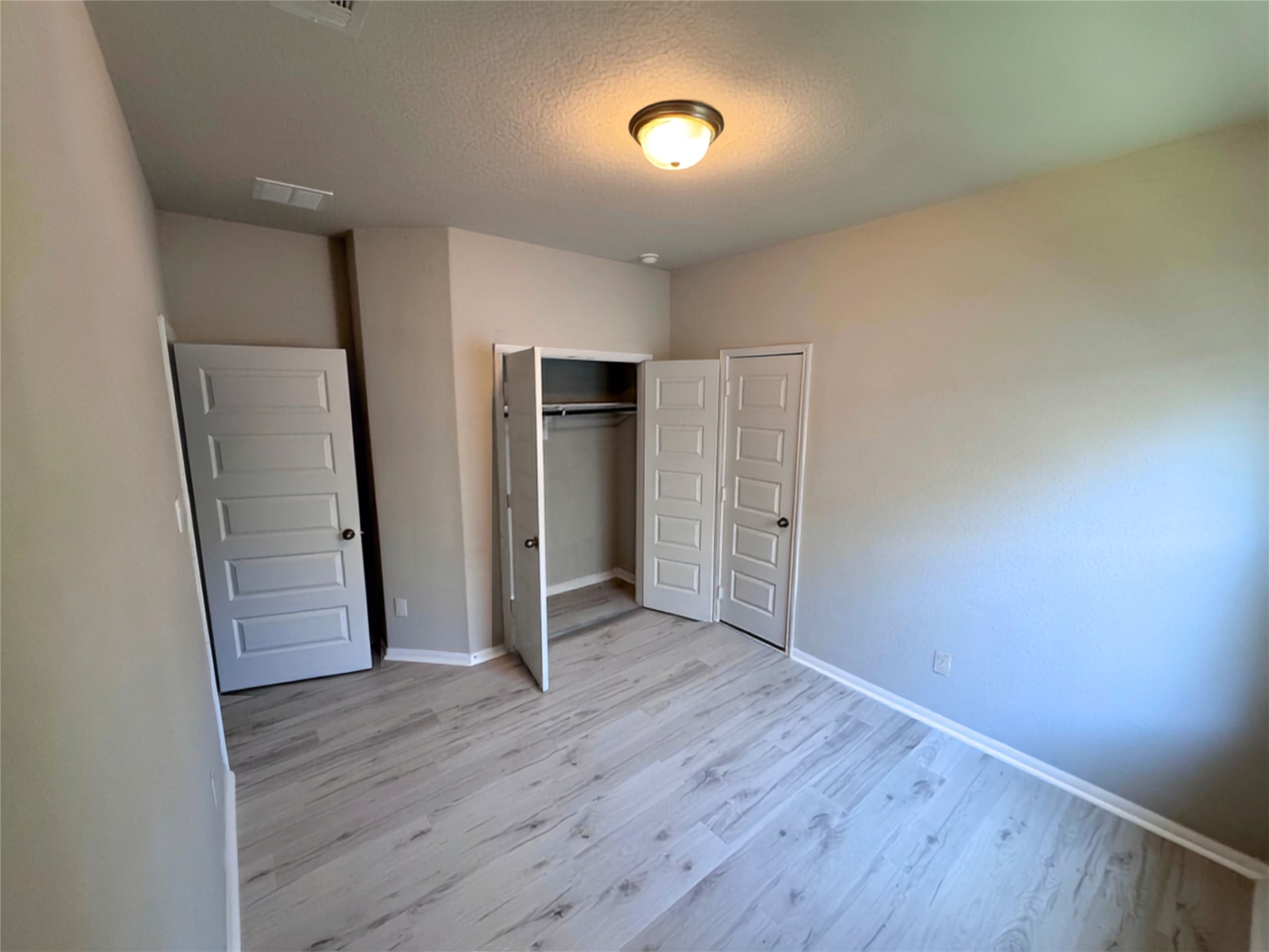 120 Wake Valley Court Property Photo 5