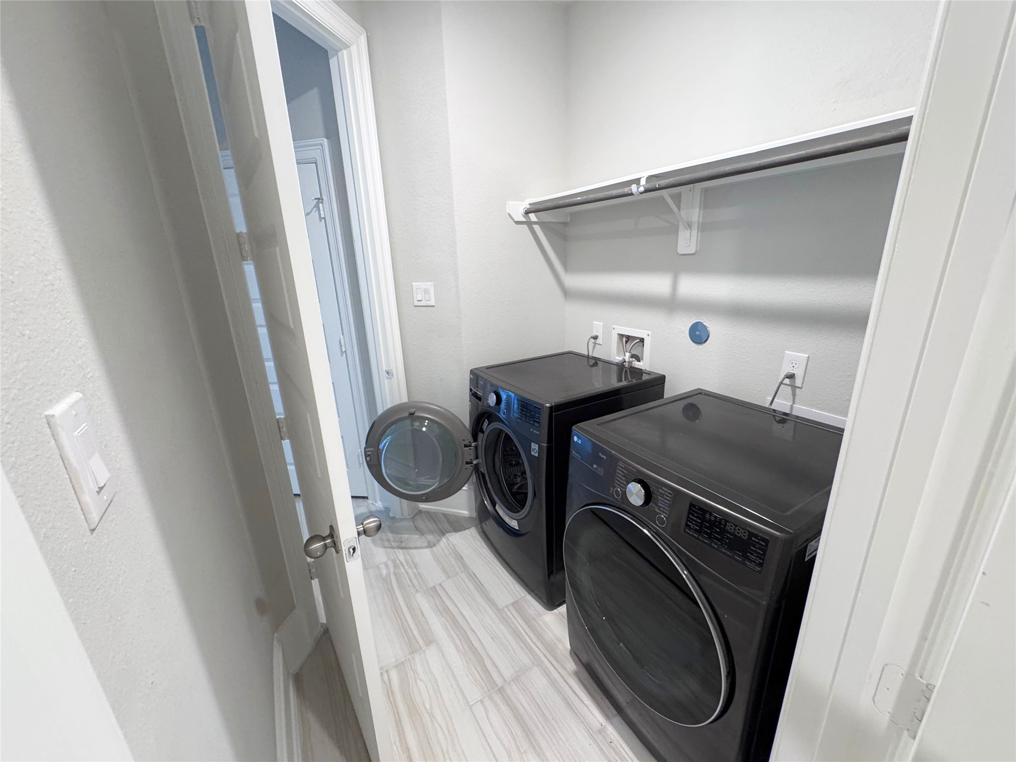 120 Wake Valley Court Property Photo 16