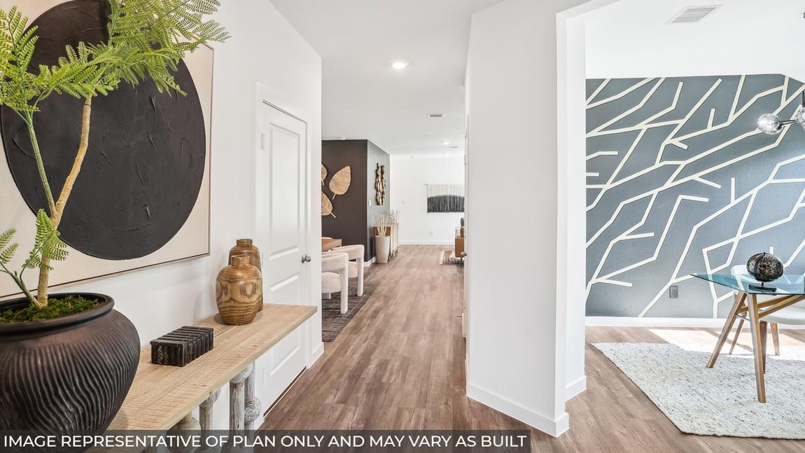 702 Daniels Lake Lane Property Photo 2