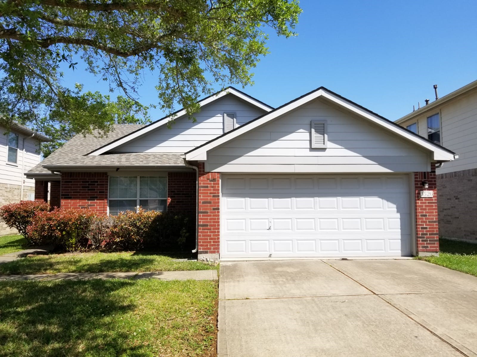 3526 Lexington Common Property Photo 1