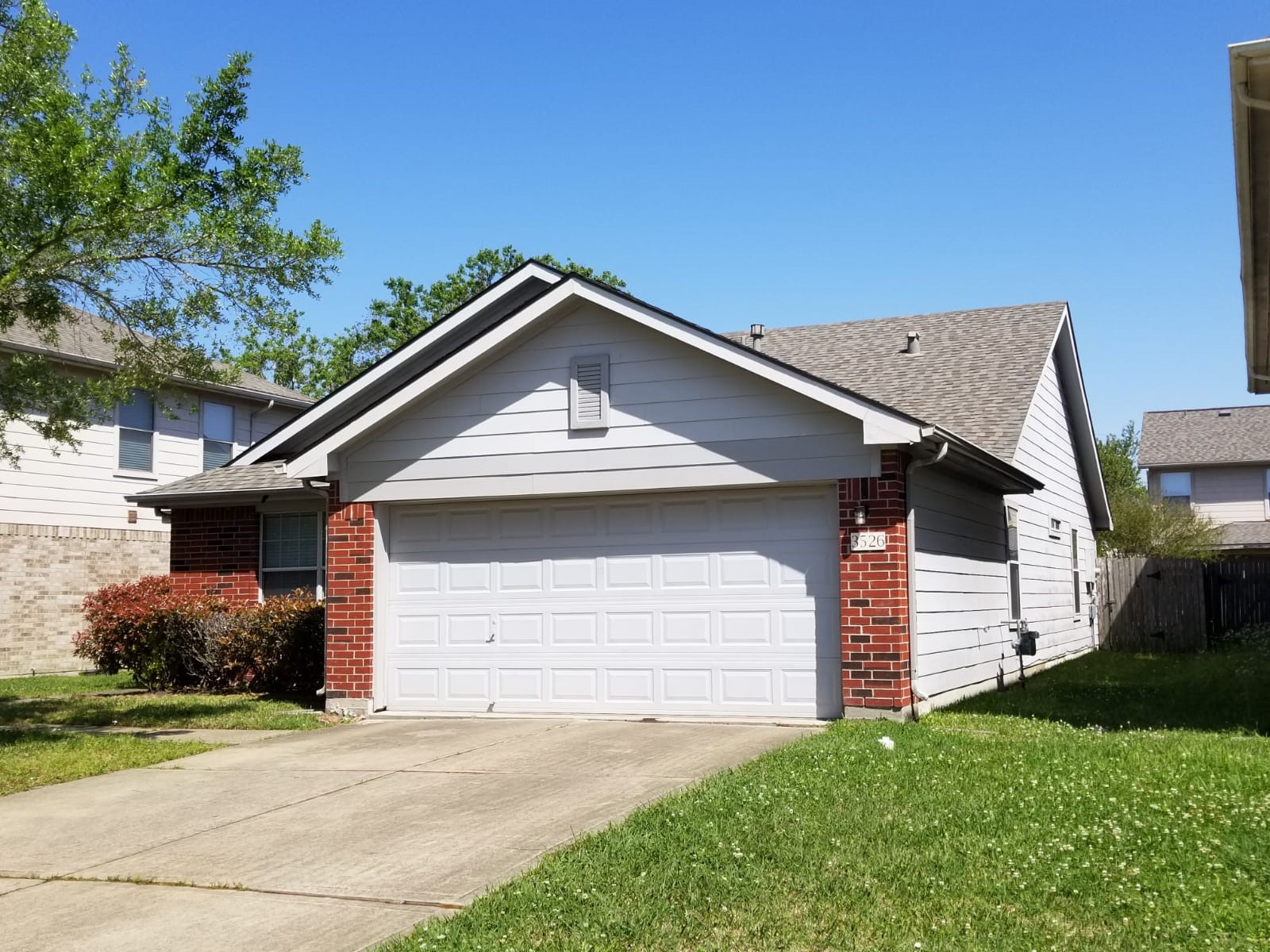 3526 Lexington Common Property Photo 3