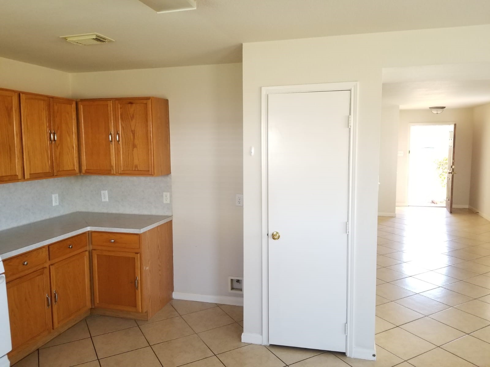 3526 Lexington Common Property Photo 6