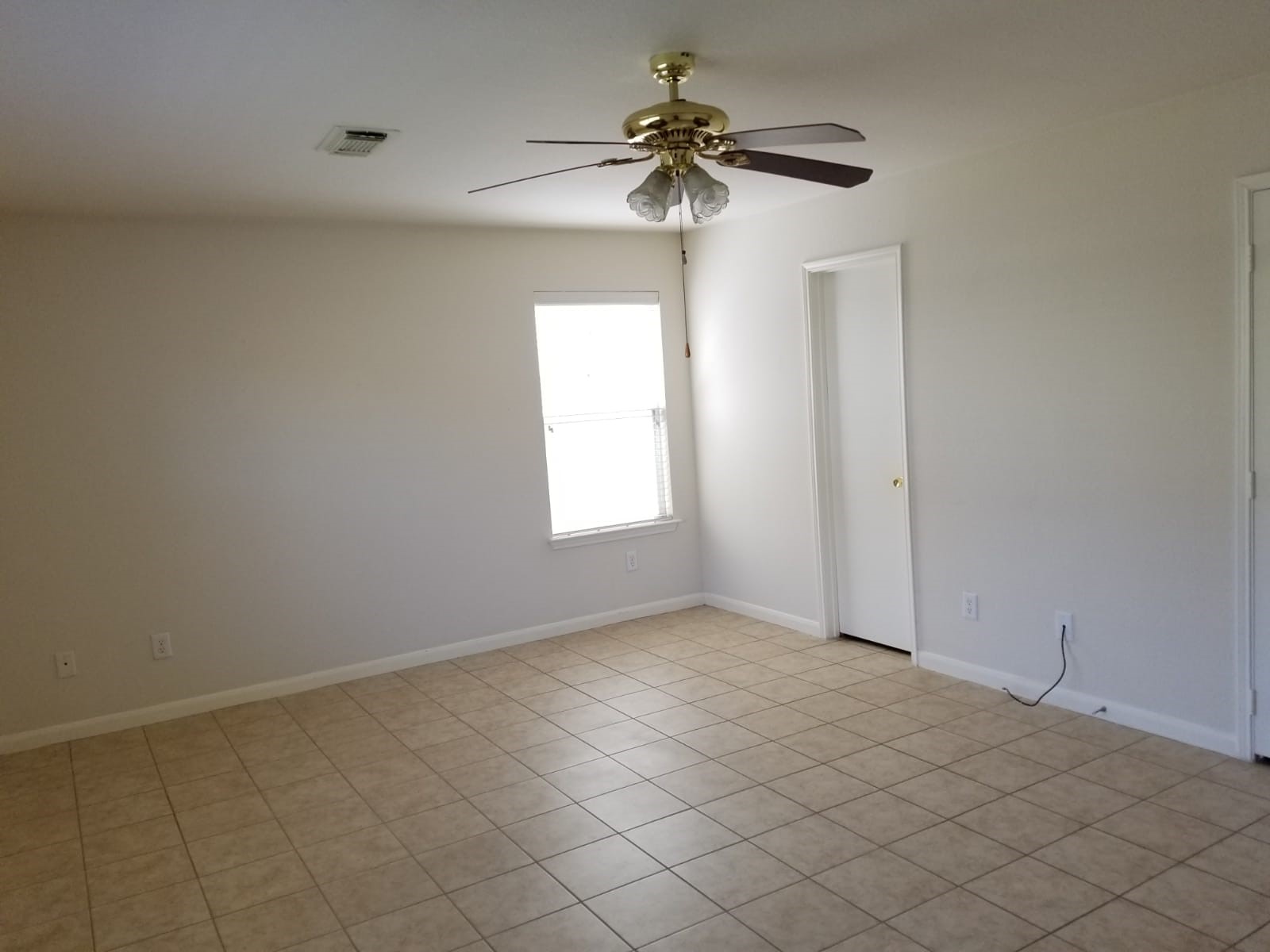 3526 Lexington Common Property Photo 10