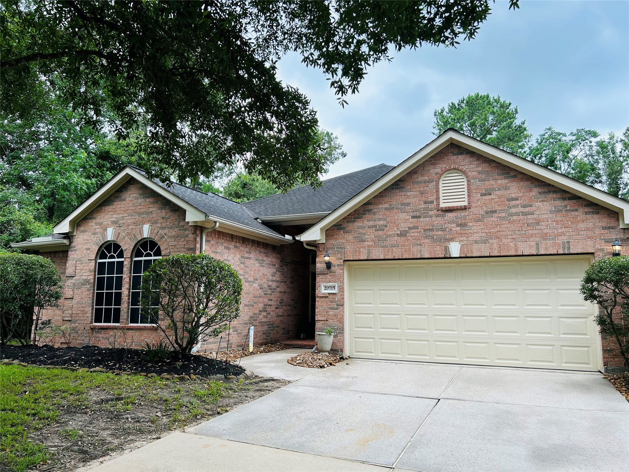 20715 Arbor Bend Court Property Photo 1