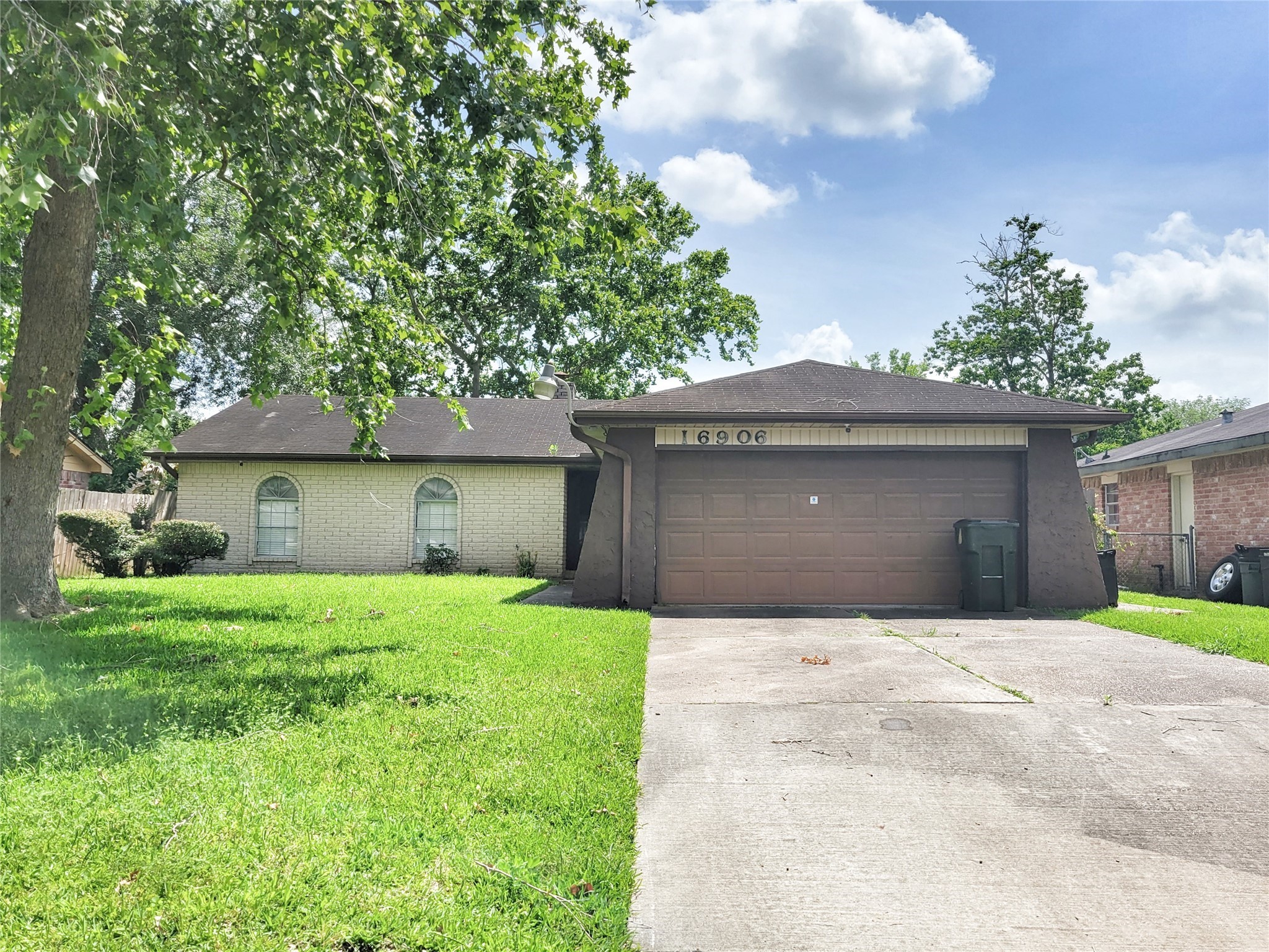 16906 Blackhawk Boulevard Property Photo